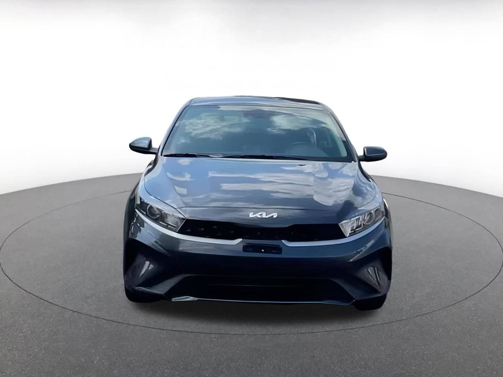 Thumbnail: 2024 Kia Forte - 4