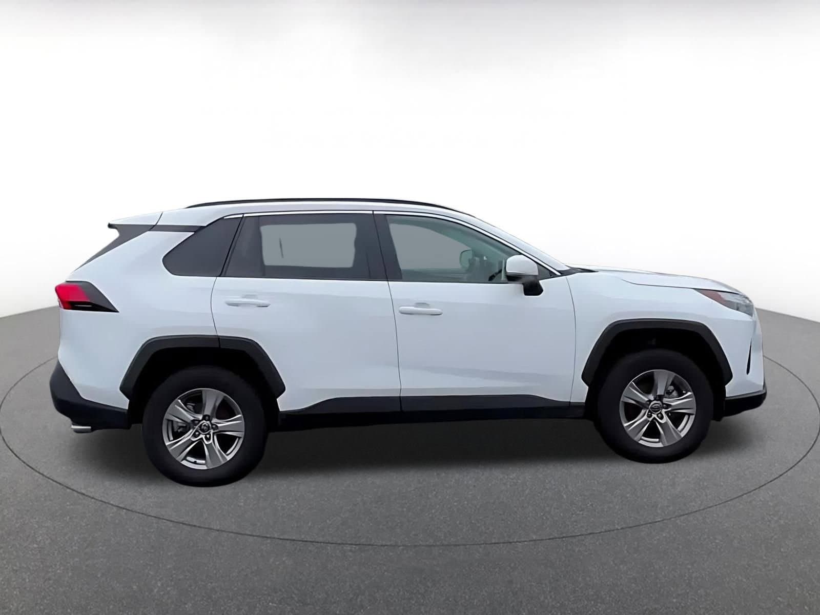 Thumbnail: 2025 Toyota RAV4 - 16