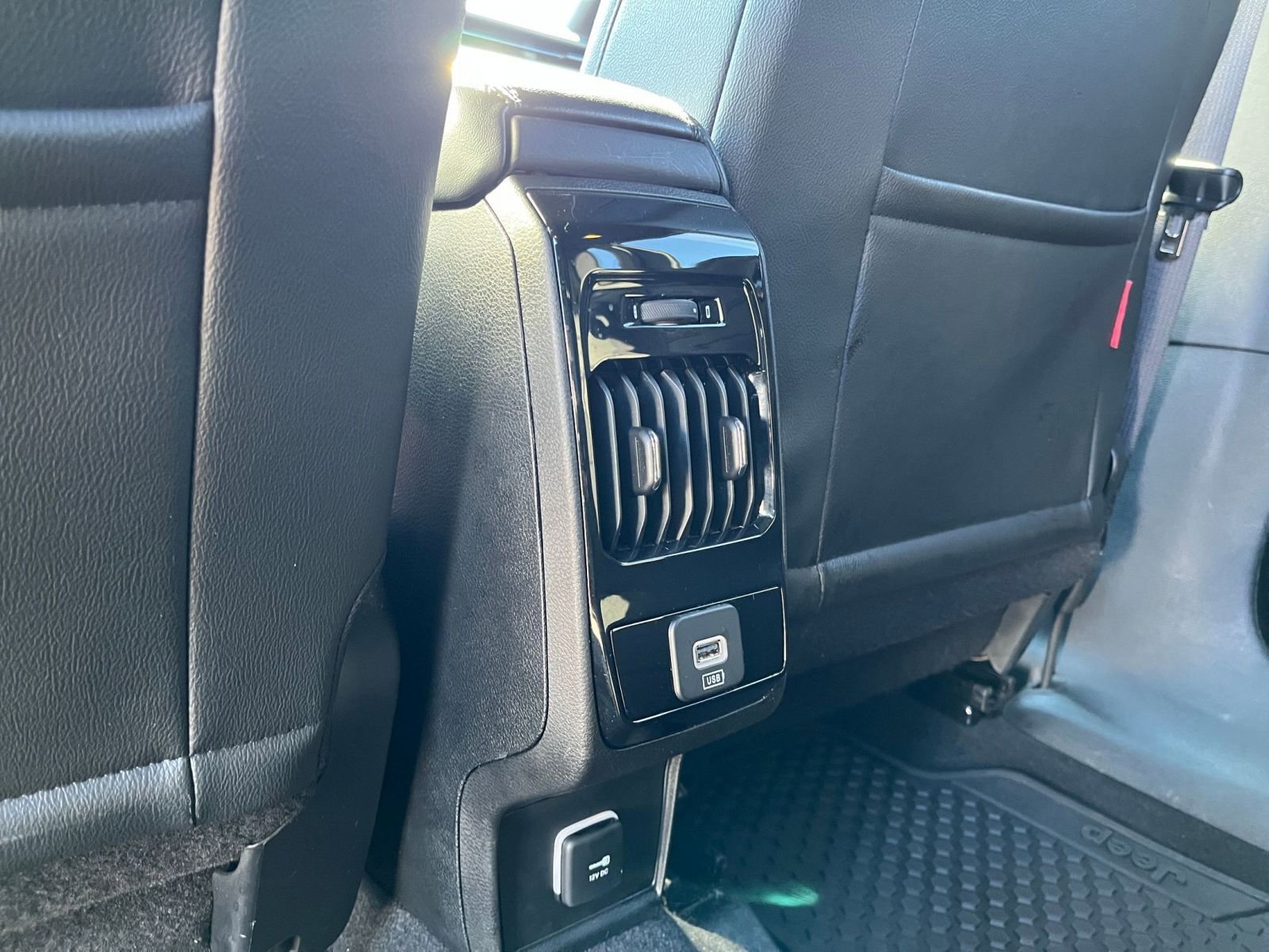 Thumbnail: 2025 Jeep Compass - 23