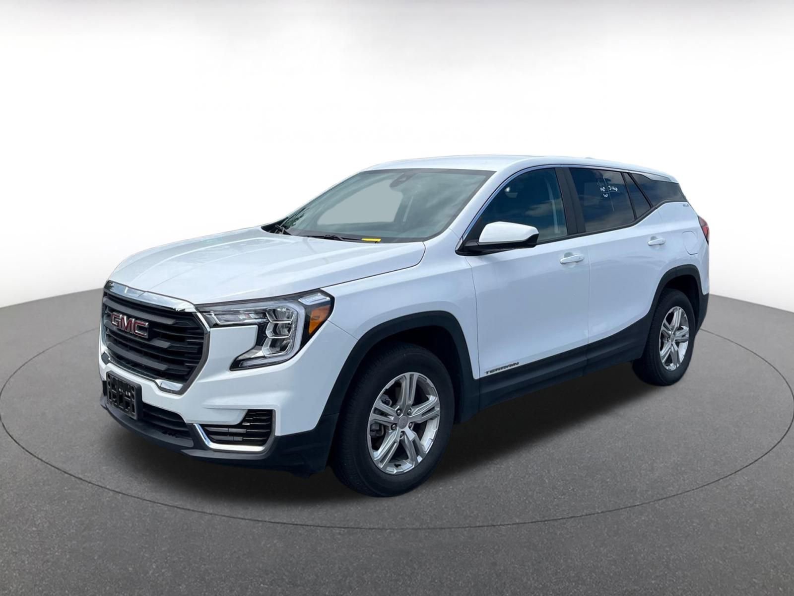 2024 GMC Terrain SLE 3