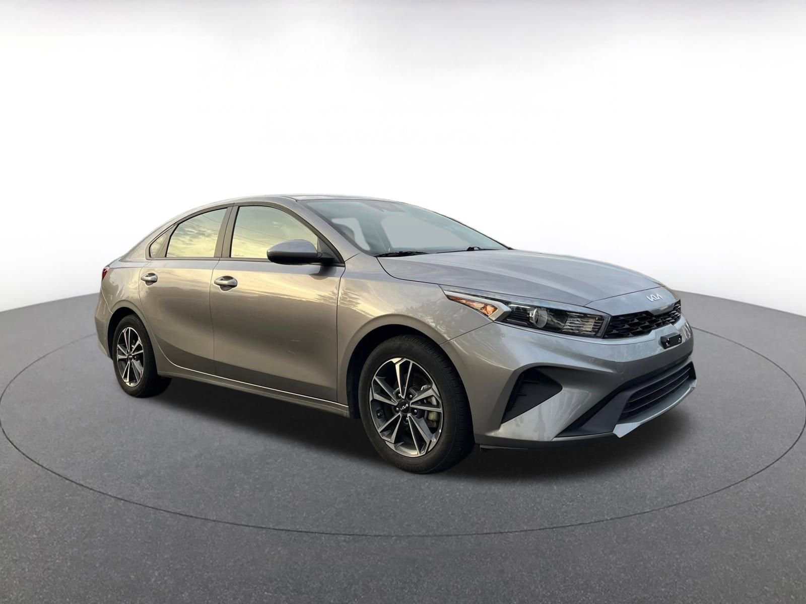 Thumbnail: 2024 Kia Forte - 1