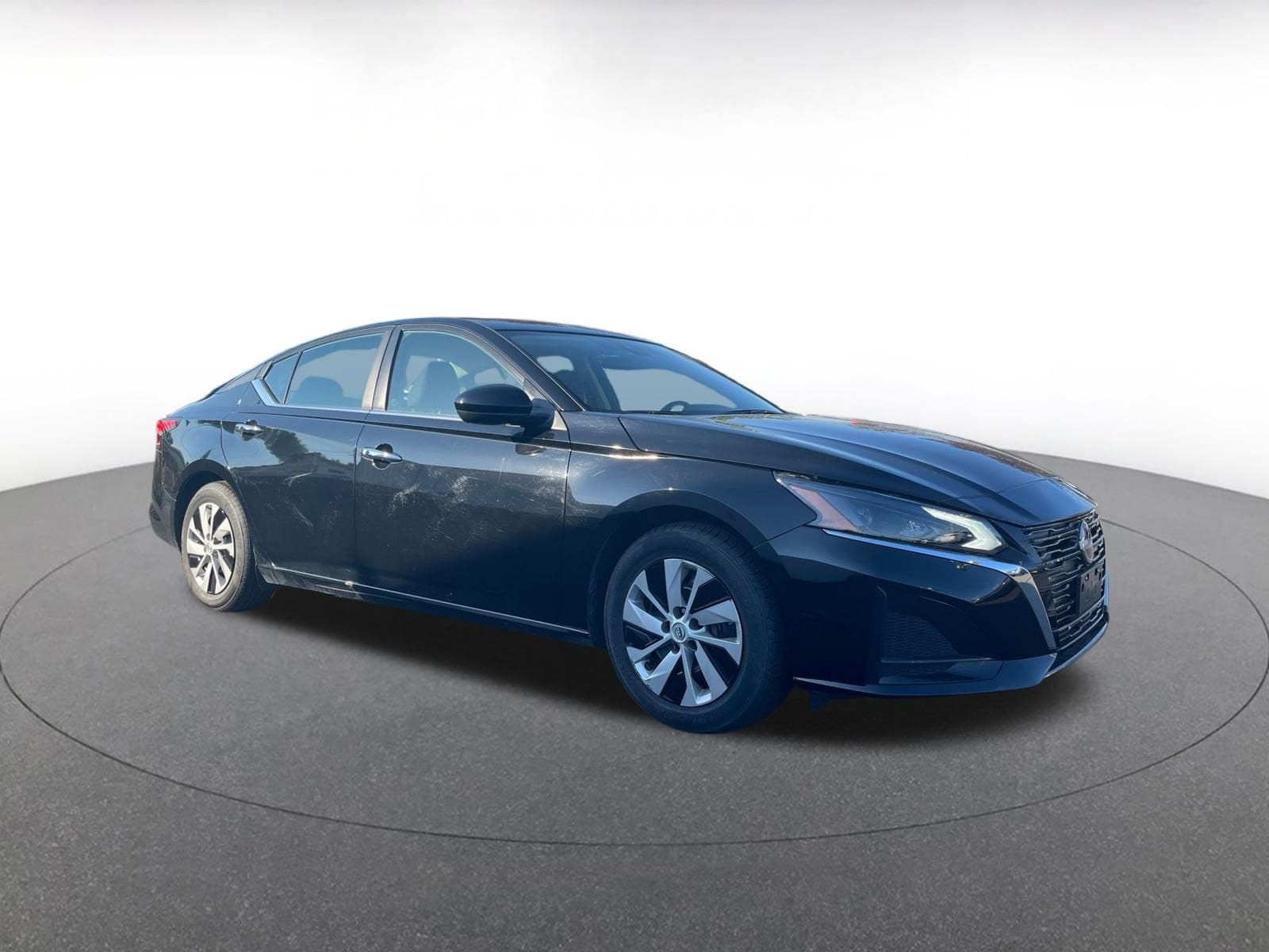 Thumbnail: 2023 Nissan Altima - 1