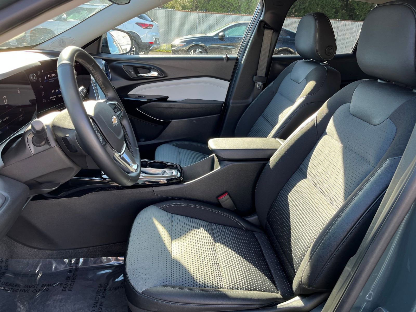 Thumbnail: 2025 Chevrolet Trax - 35