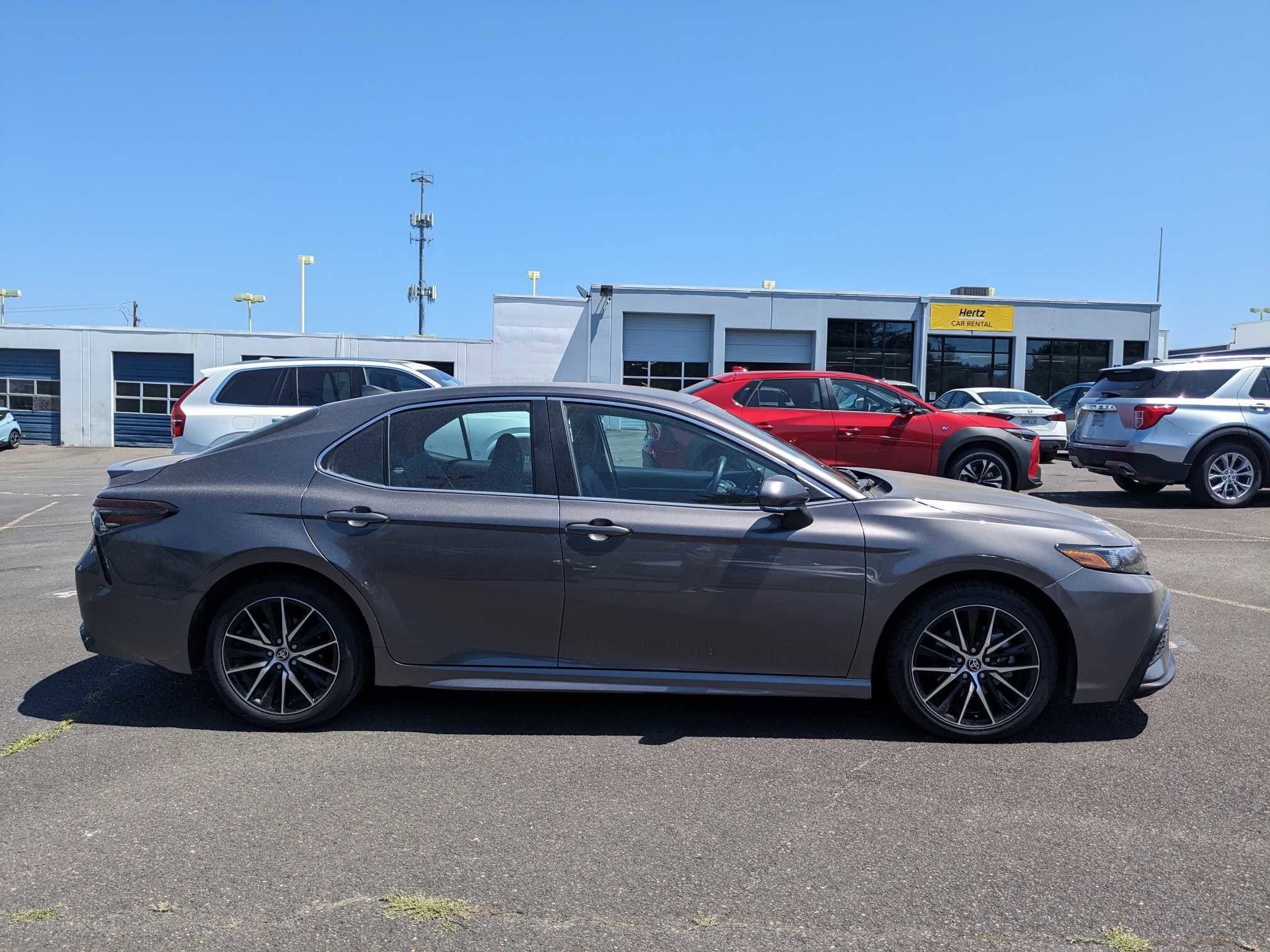 2023 Toyota Camry SE 8