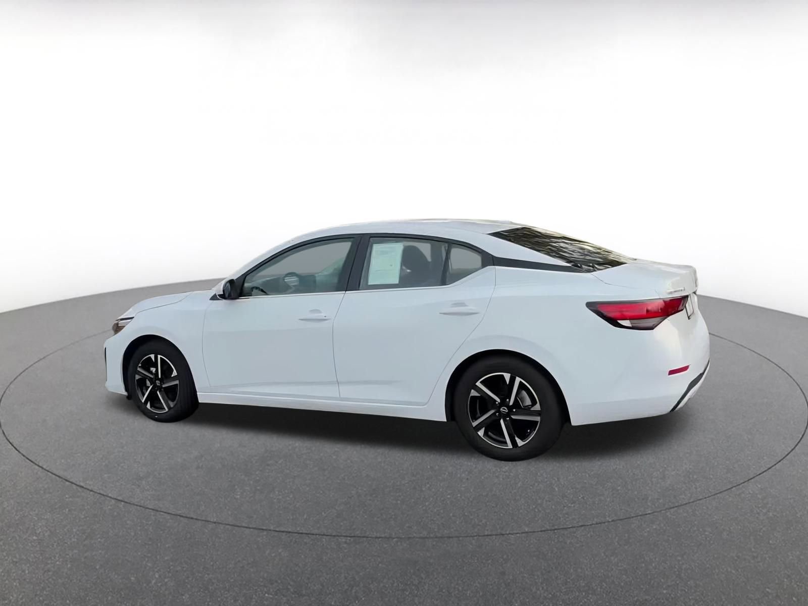 Thumbnail: 2024 Nissan Sentra - 11