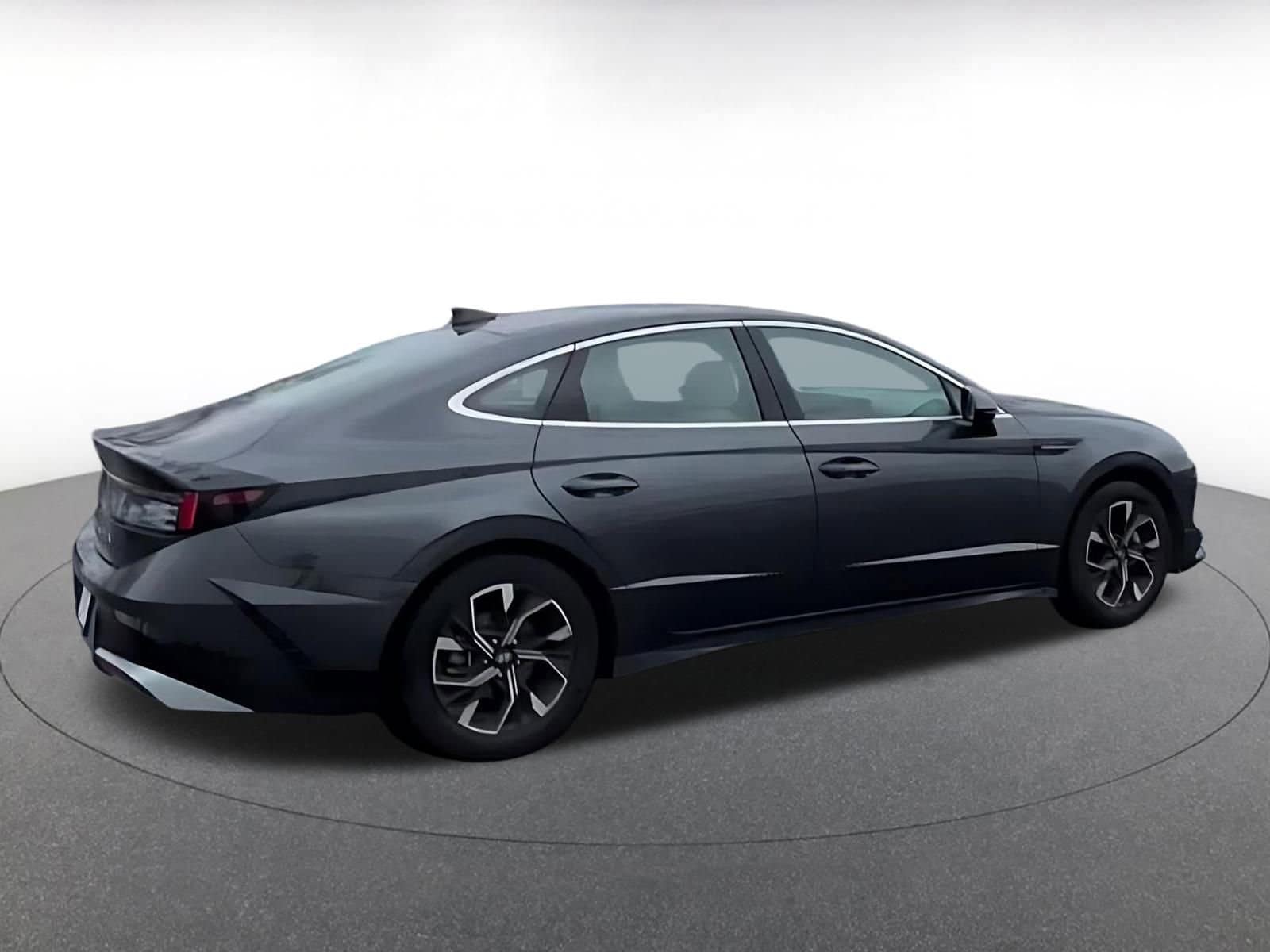 Thumbnail: 2025 Hyundai Sonata - 10