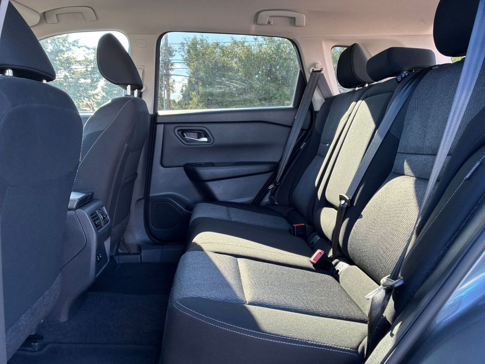 Thumbnail: 2025 Nissan Rogue - 28