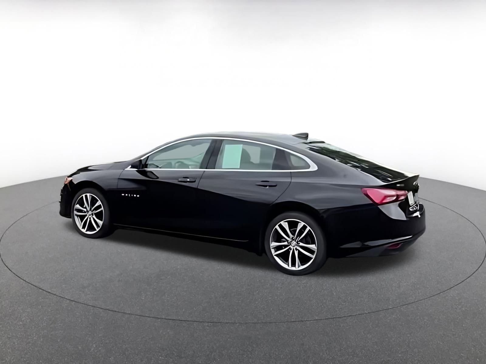 Thumbnail: 2024 Chevrolet Malibu - 15