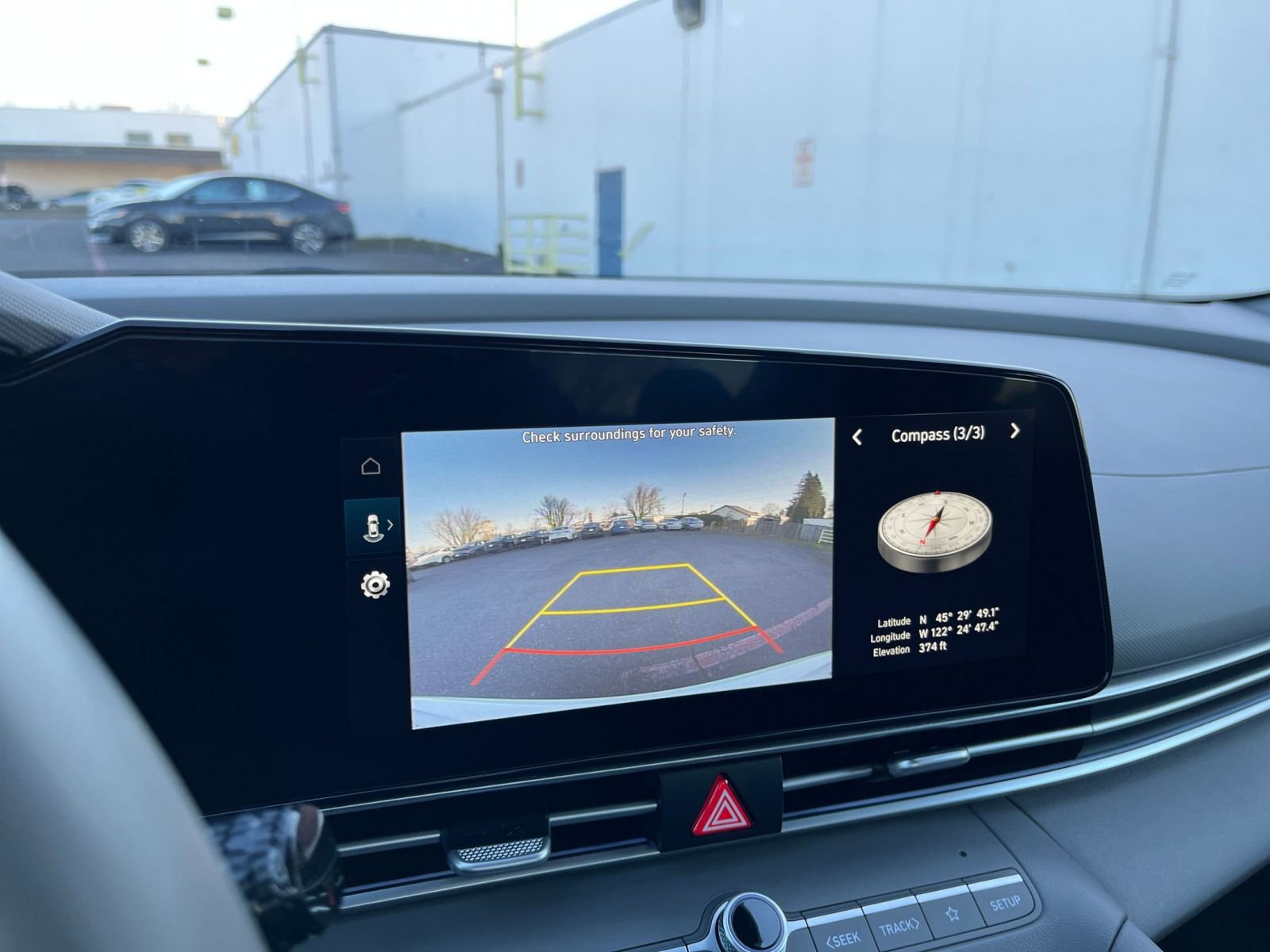 Thumbnail: 2025 Hyundai Elantra - 17