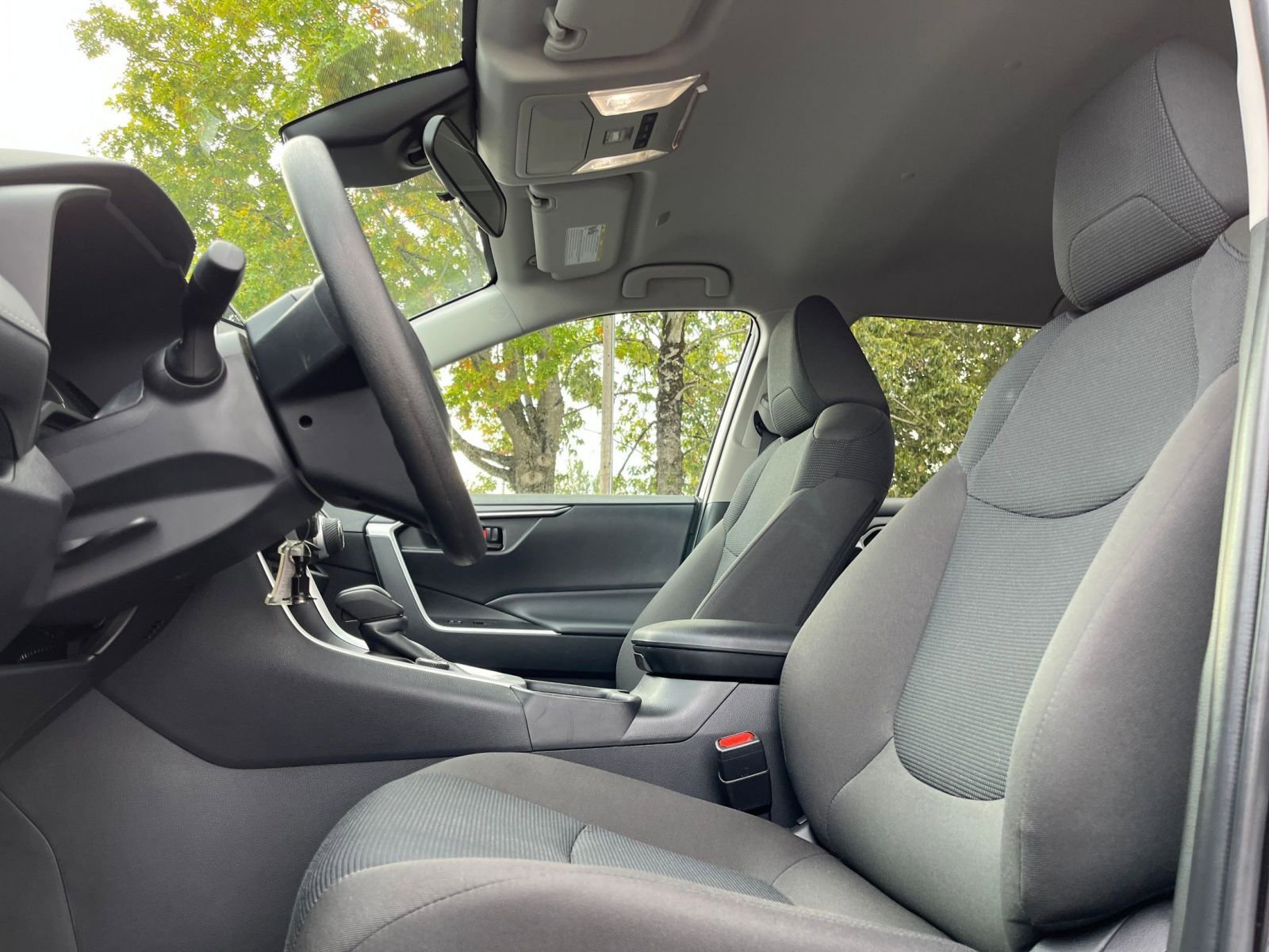 Thumbnail: 2025 Toyota RAV4 - 25