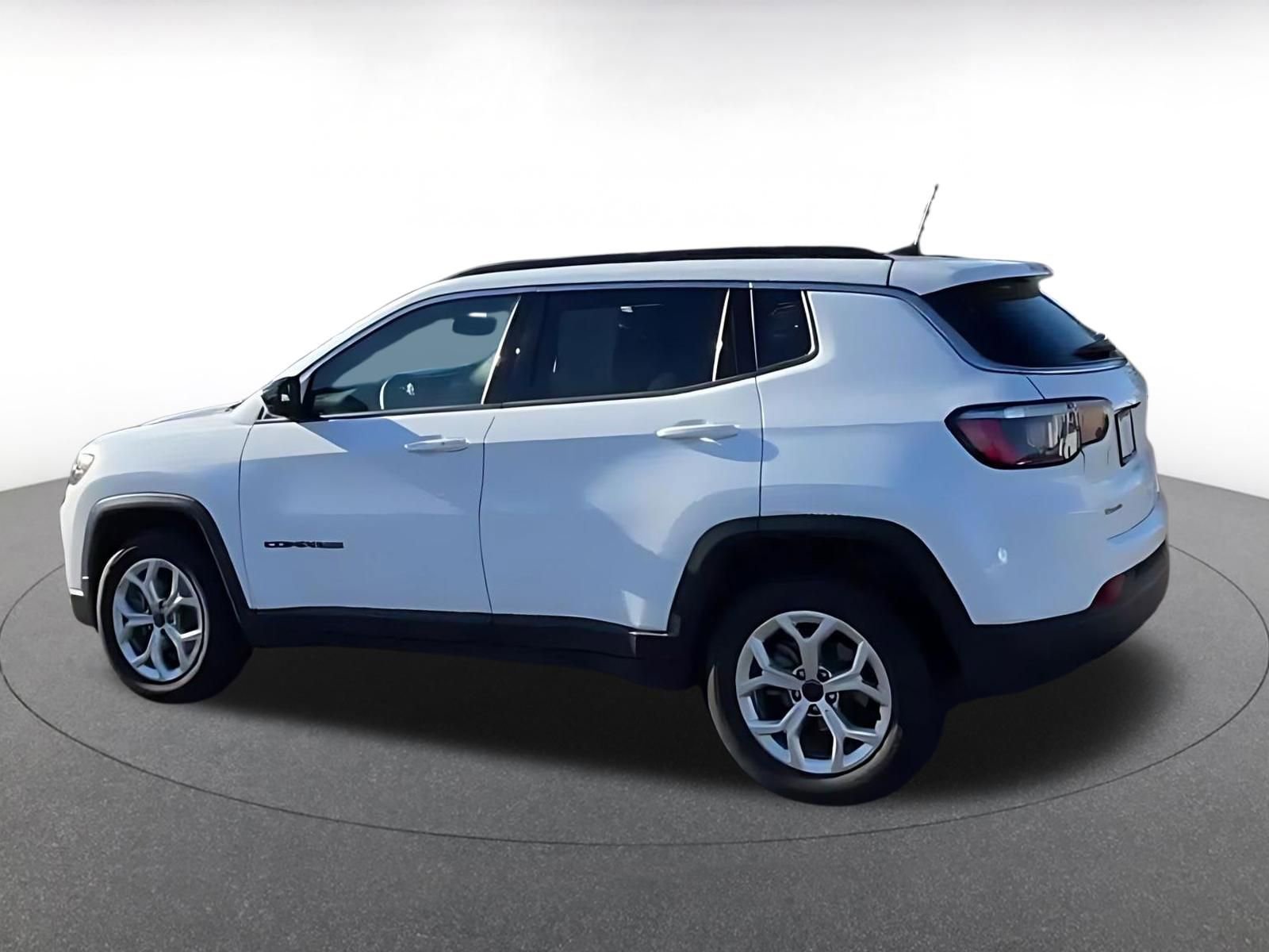 Thumbnail: 2025 Jeep Compass - 10