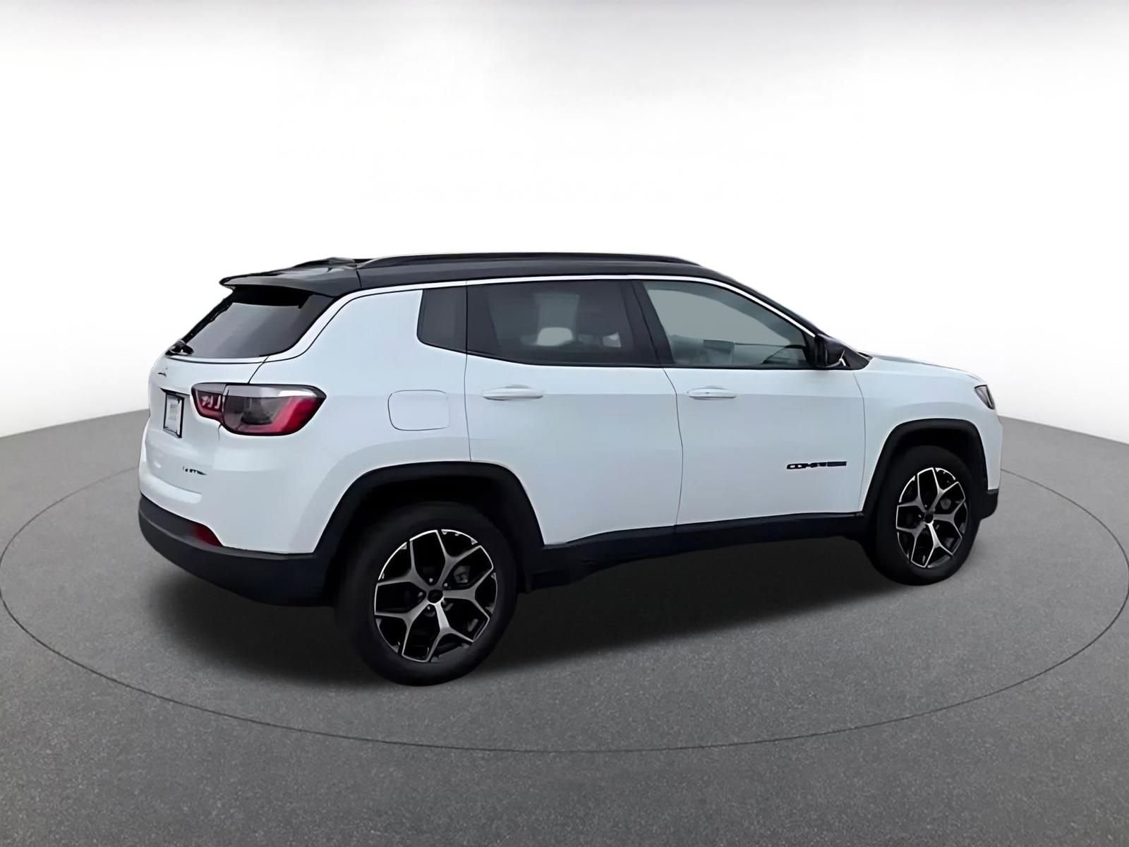 Thumbnail: 2025 Jeep Compass - 14