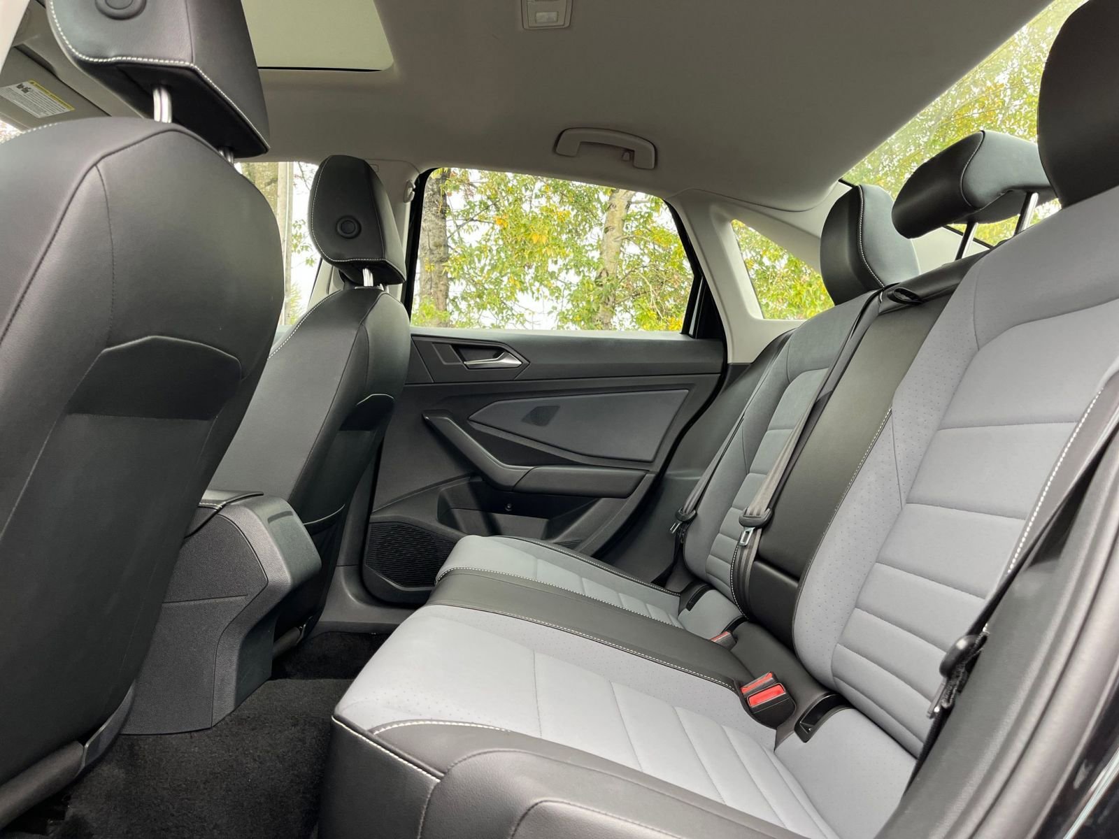 Thumbnail: 2025 Volkswagen Jetta - 24