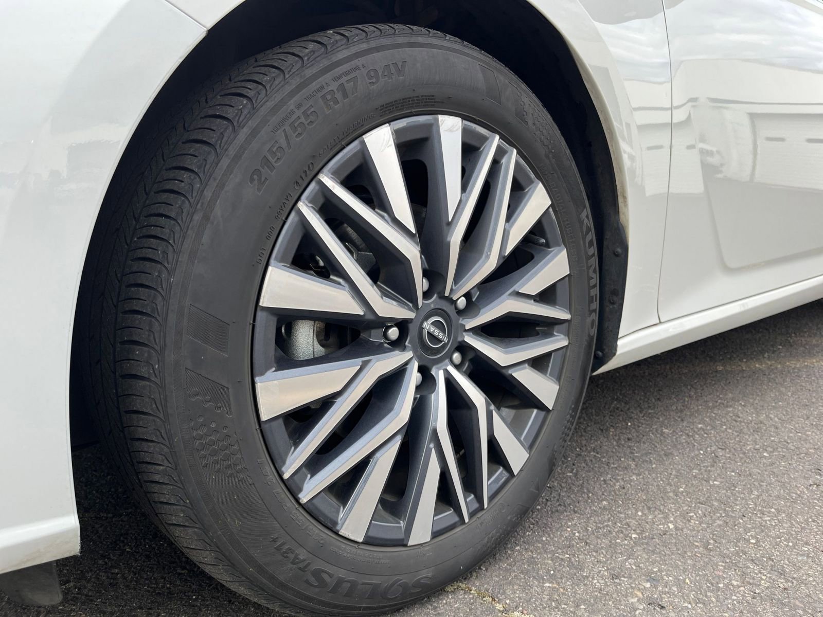 Thumbnail: 2025 Nissan Altima - 30