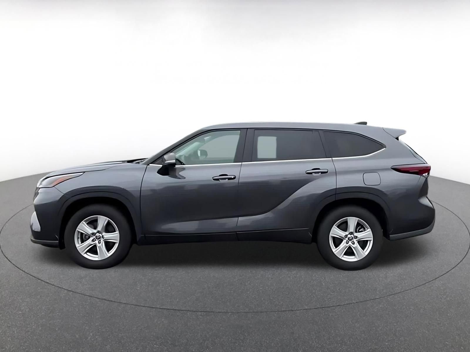 Thumbnail: 2025 Toyota Highlander - 11