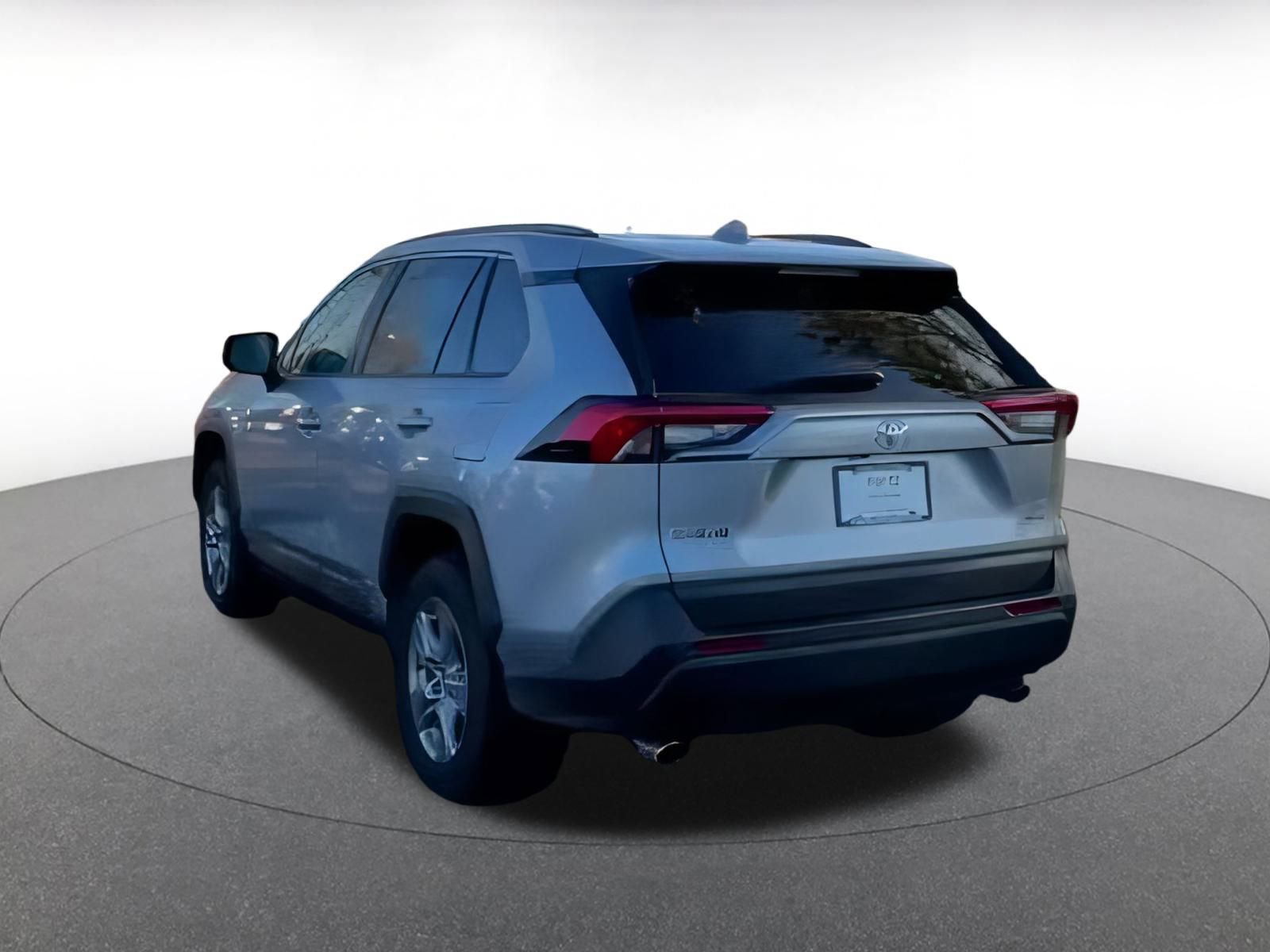 Thumbnail: 2025 Toyota RAV4 - 16