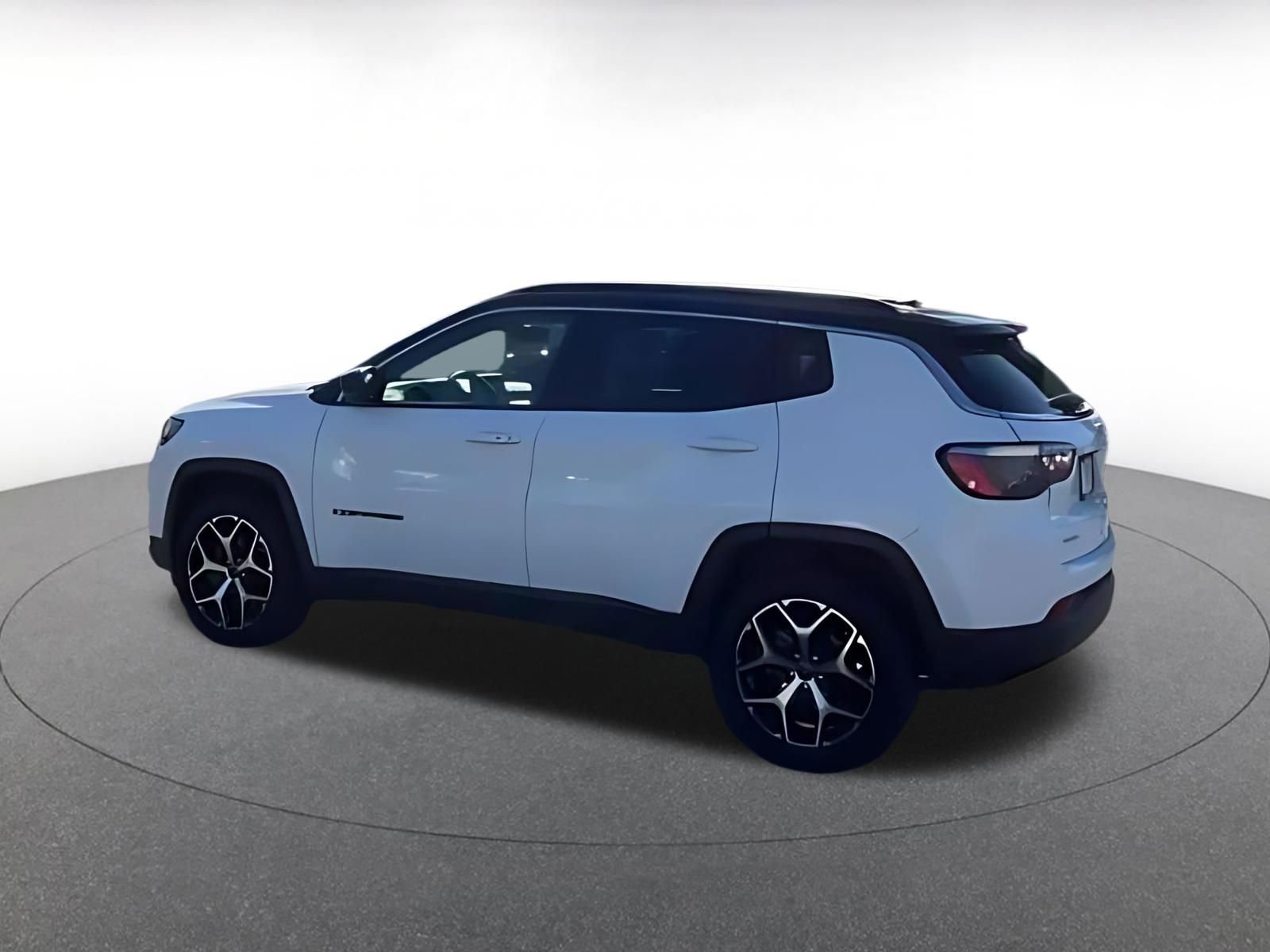 Thumbnail: 2025 Jeep Compass - 16