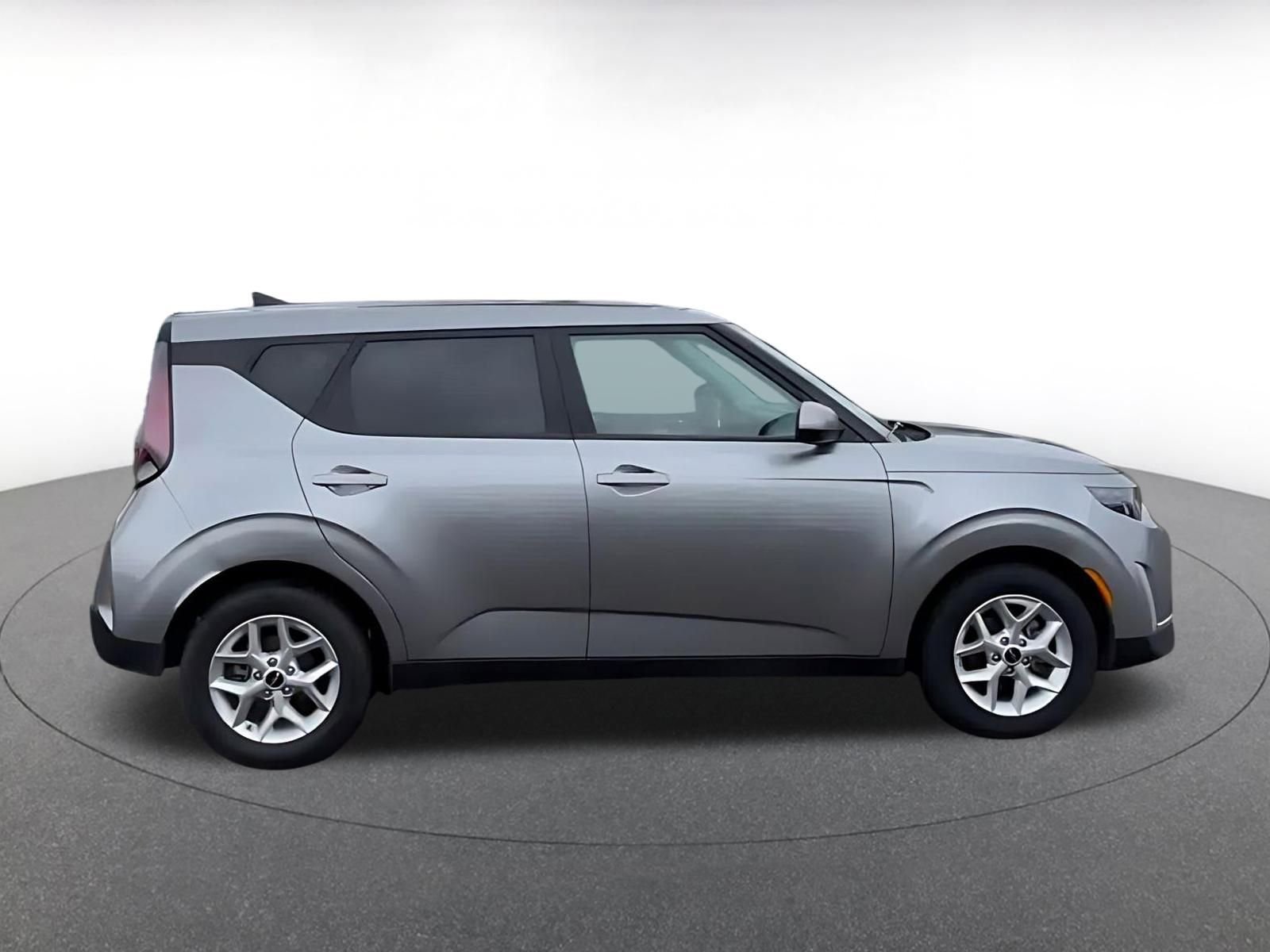 Thumbnail: 2025 Kia Soul - 16
