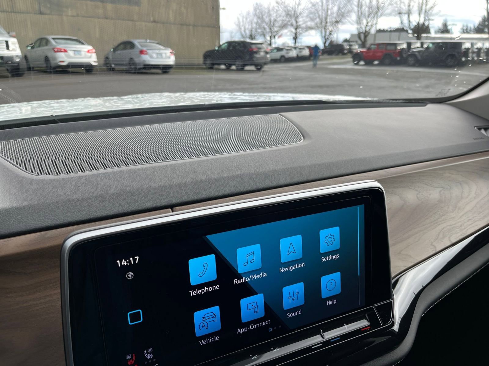 Thumbnail: 2025 Volkswagen Atlas - 20