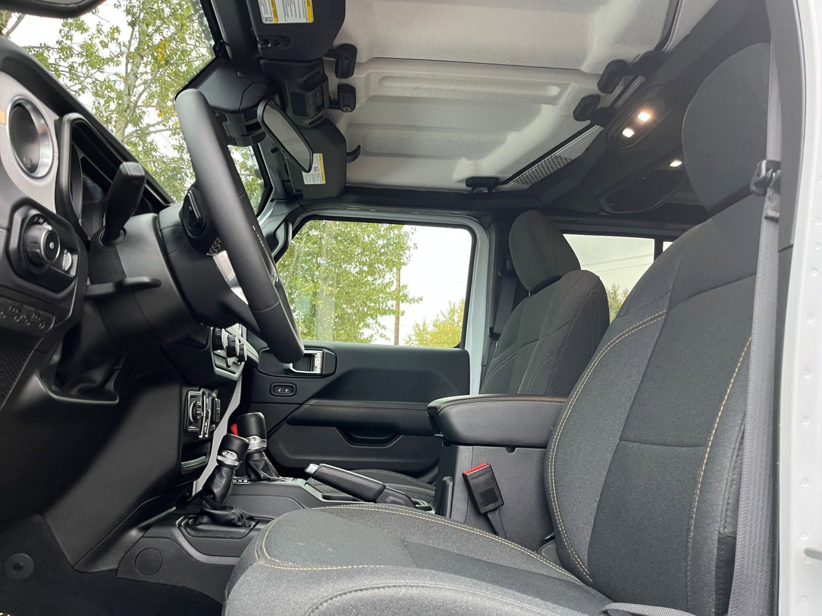 Thumbnail: 2025 Jeep Wrangler - 25