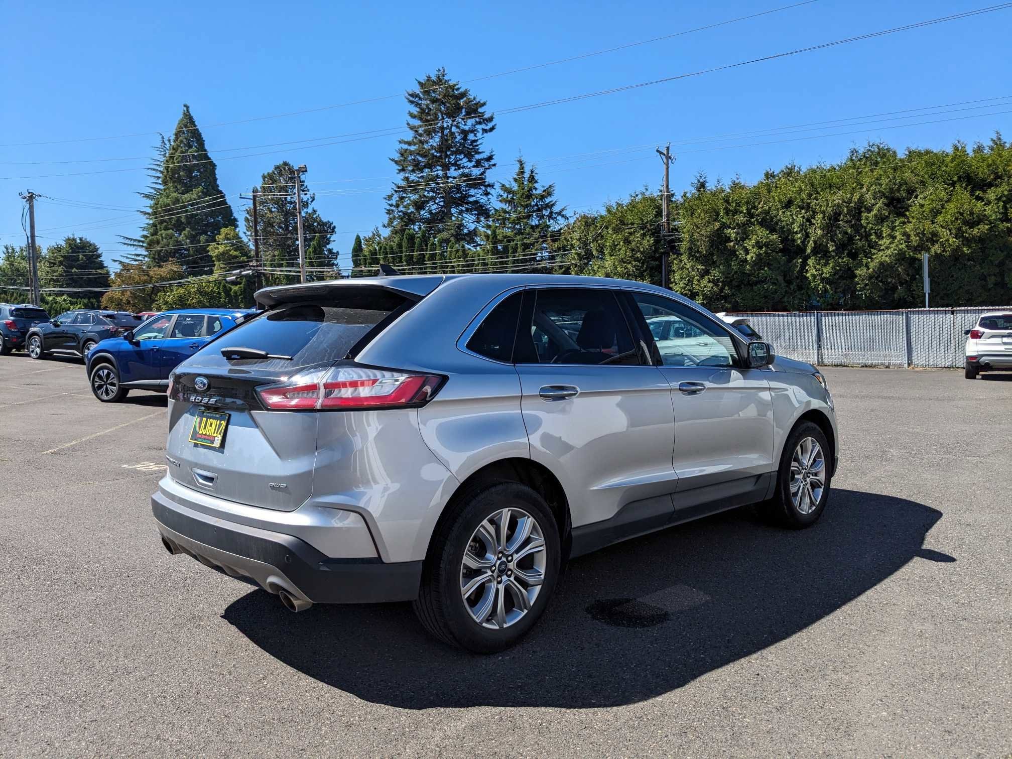 2022 Ford Edge Titanium 7