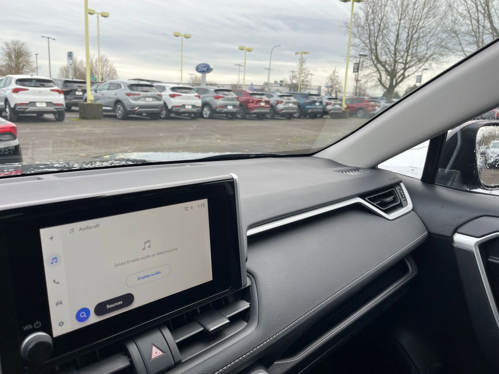 Thumbnail: 2025 Toyota RAV4 - 34