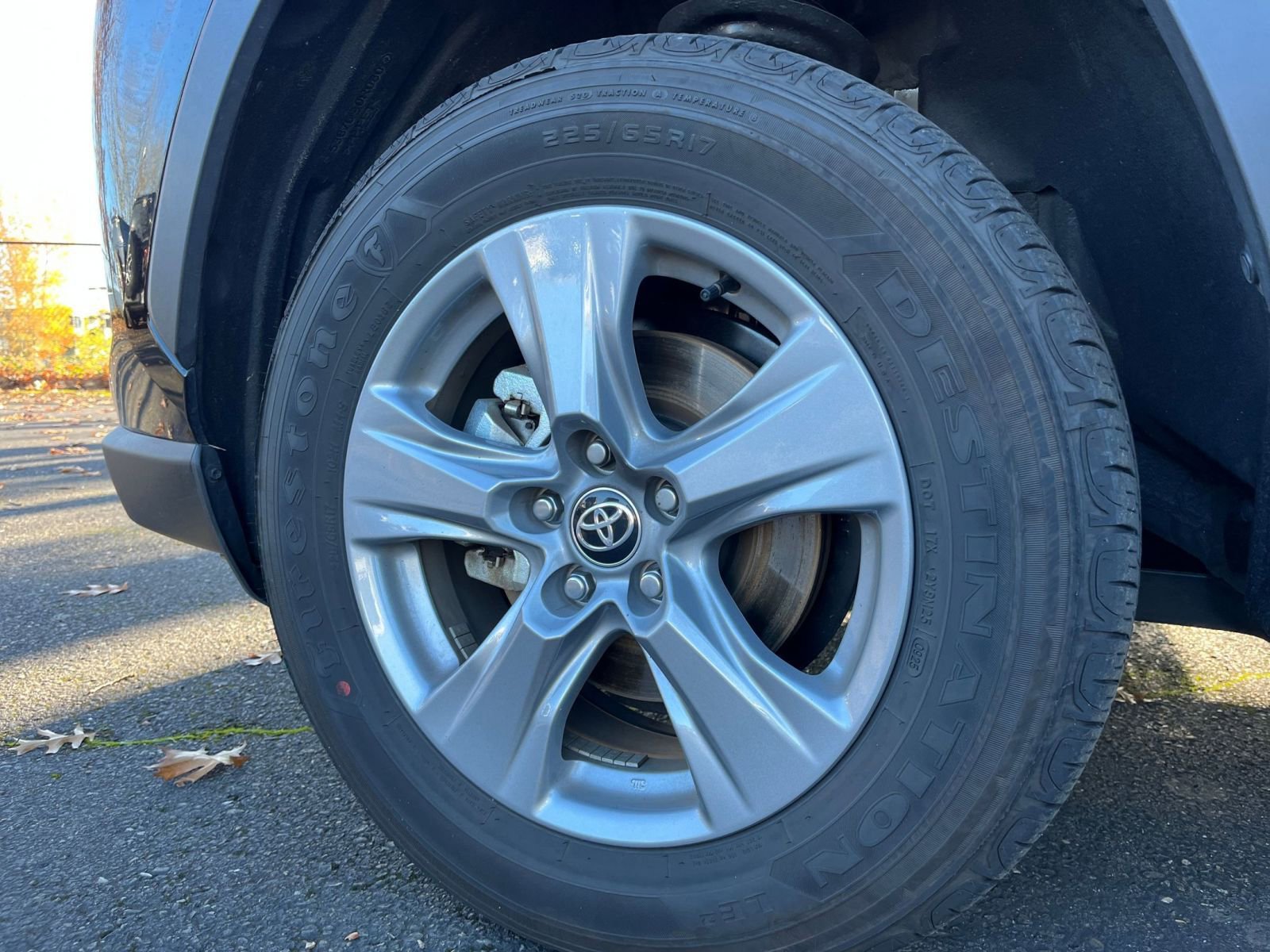 Thumbnail: 2025 Toyota RAV4 - 29