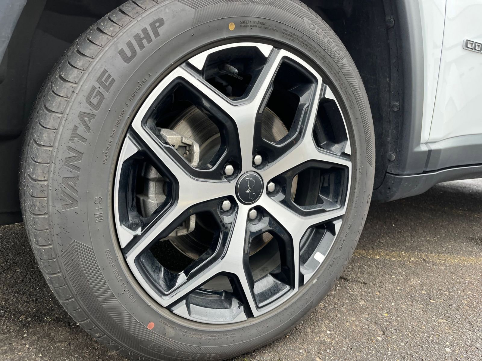 Thumbnail: 2025 Jeep Compass - 32