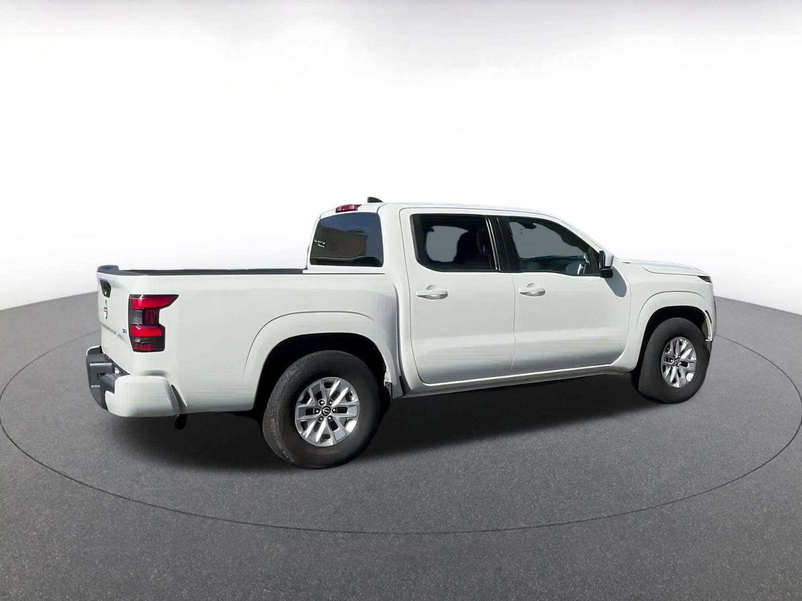 Thumbnail: 2024 Nissan Frontier - 15