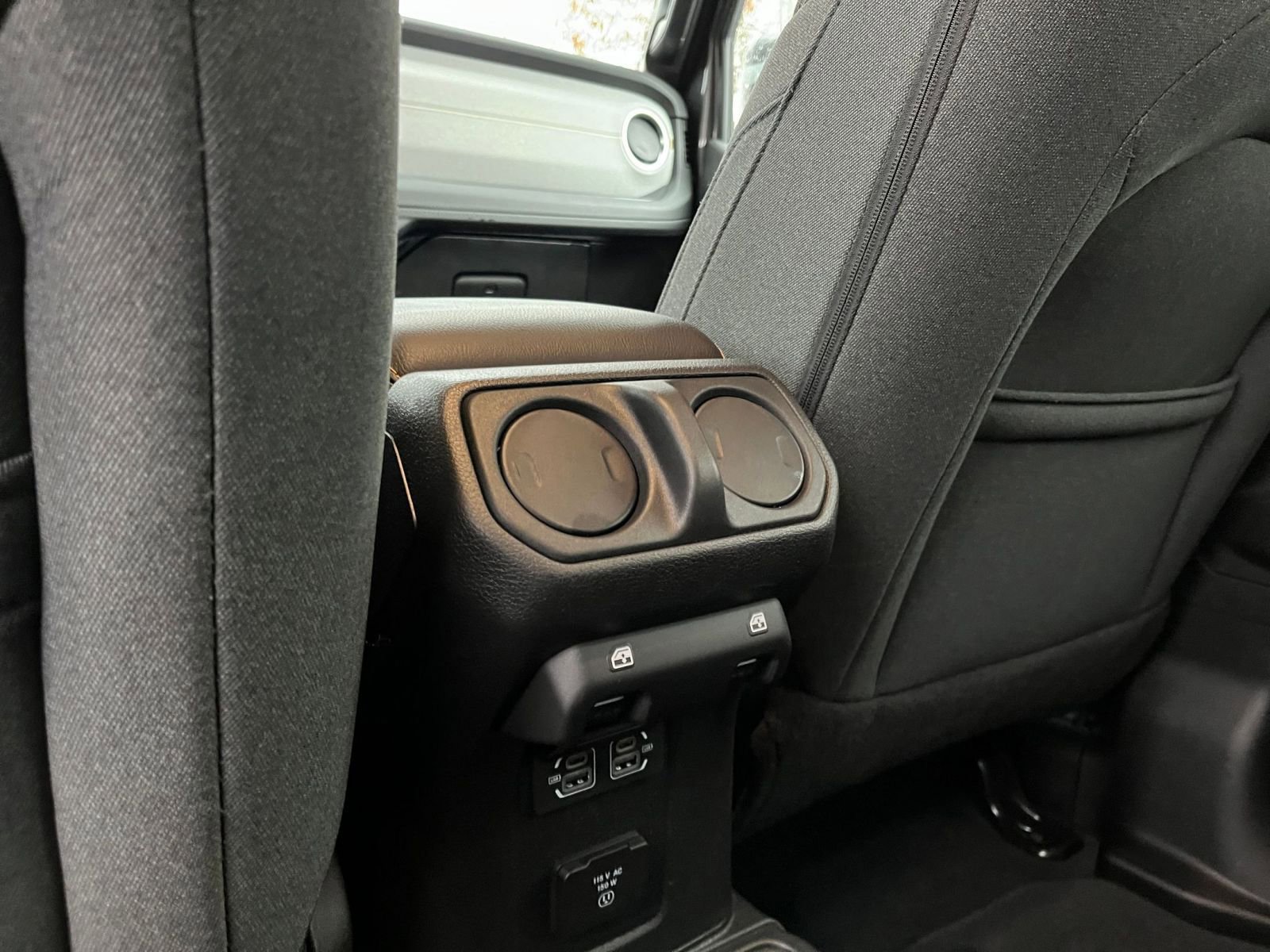 Thumbnail: 2025 Jeep Wrangler - 23