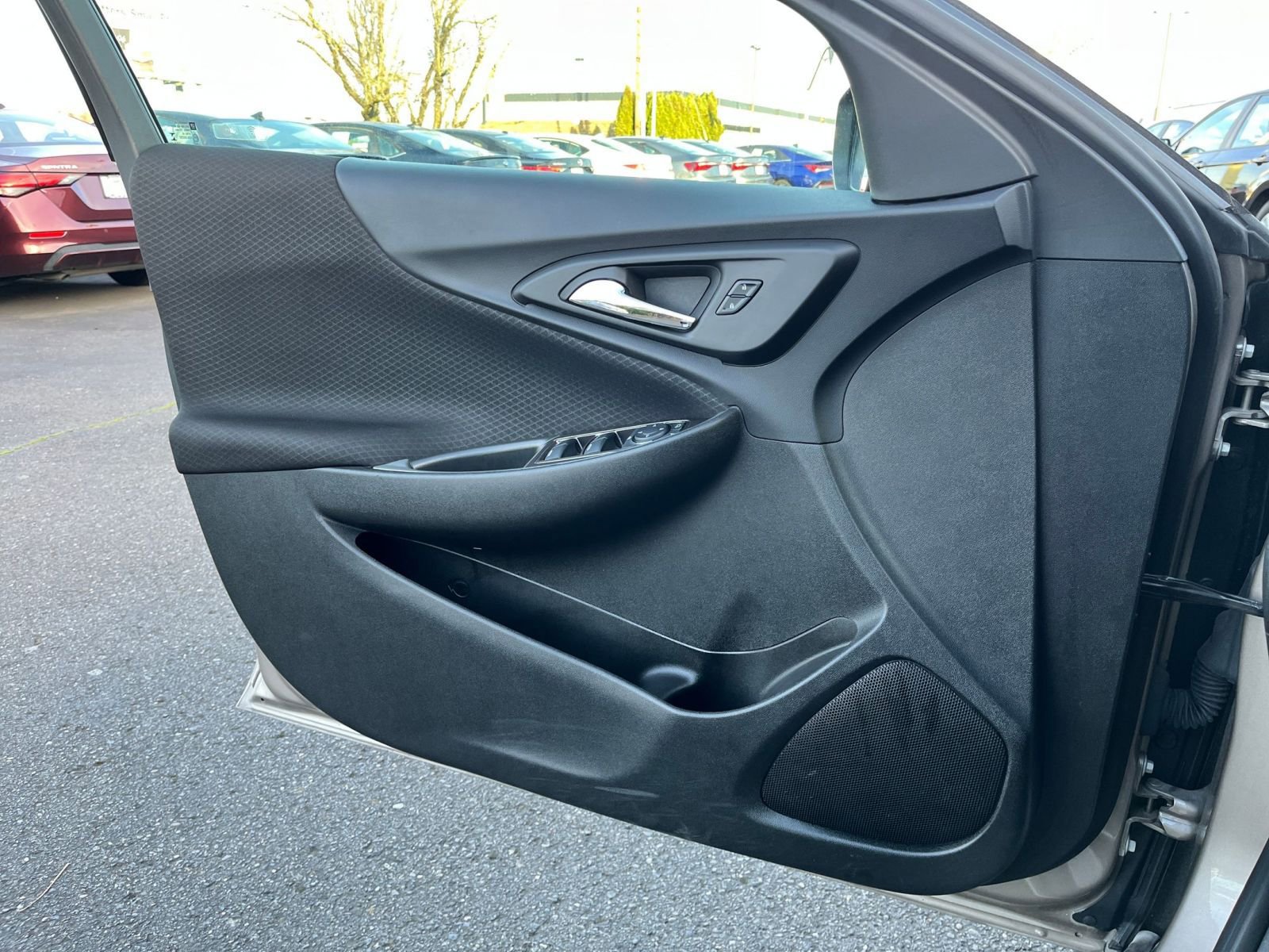 Thumbnail: 2023 Chevrolet Malibu - 18