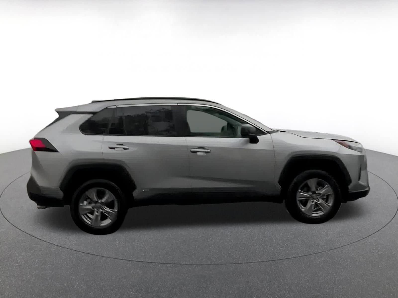 Thumbnail: 2025 Toyota RAV4 - 9