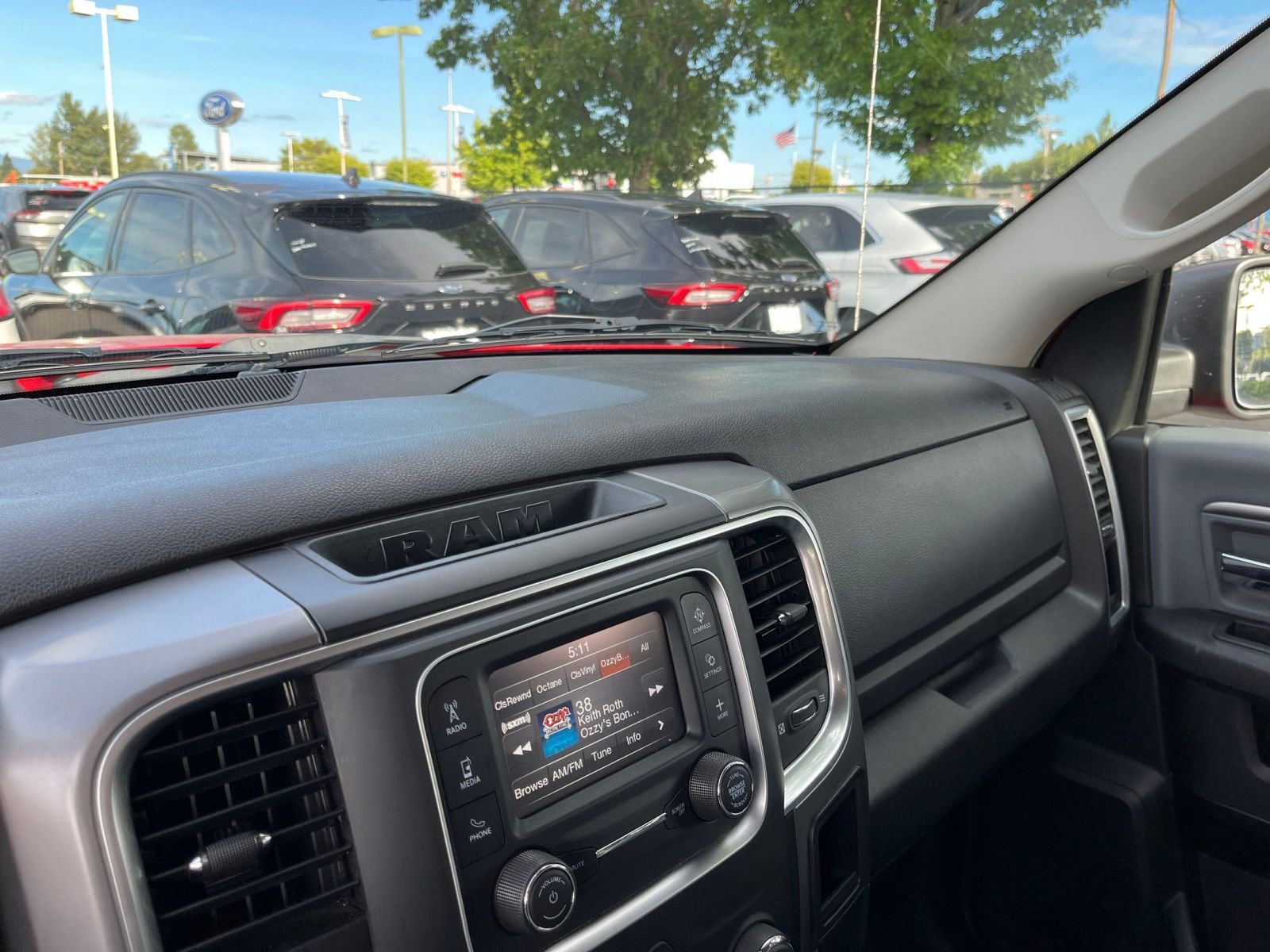 Thumbnail: 2022 RAM 1500 Classic - 33