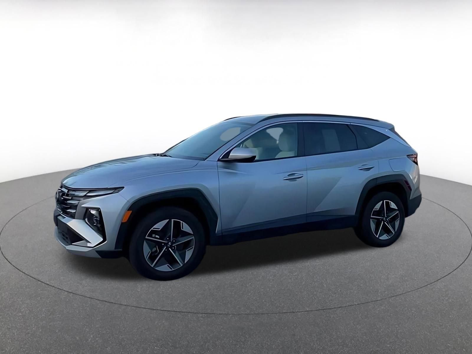 Thumbnail: 2025 Hyundai Tucson - 9