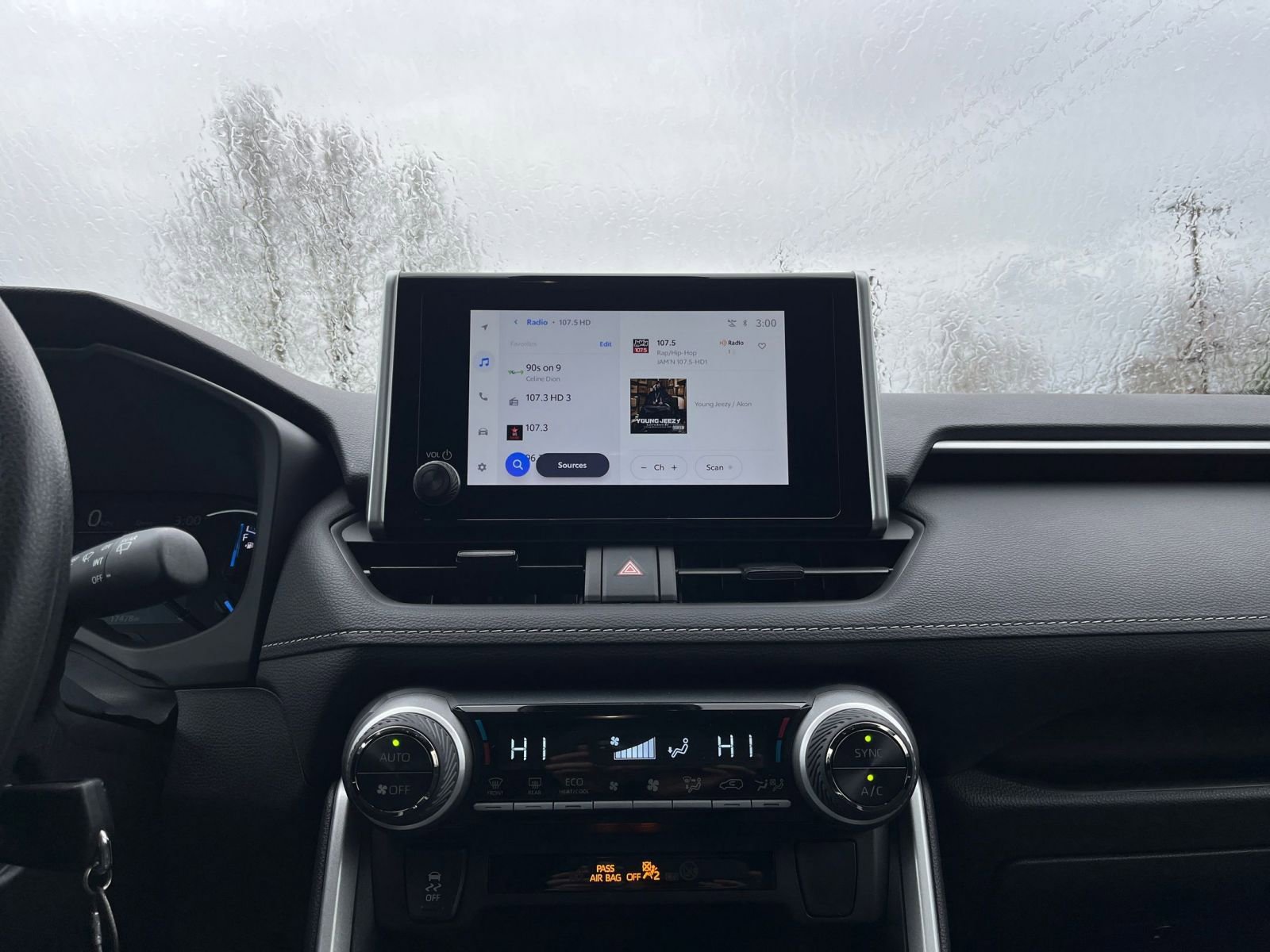 Thumbnail: 2025 Toyota RAV4 - 21