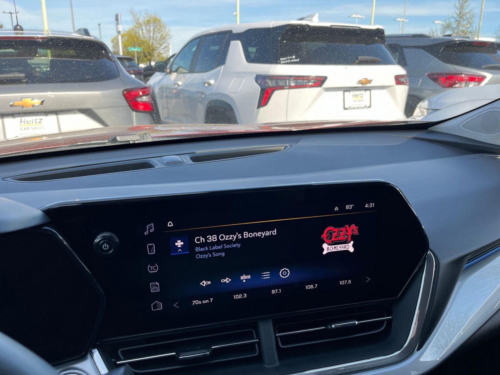 Thumbnail: 2025 Chevrolet Trax - 17