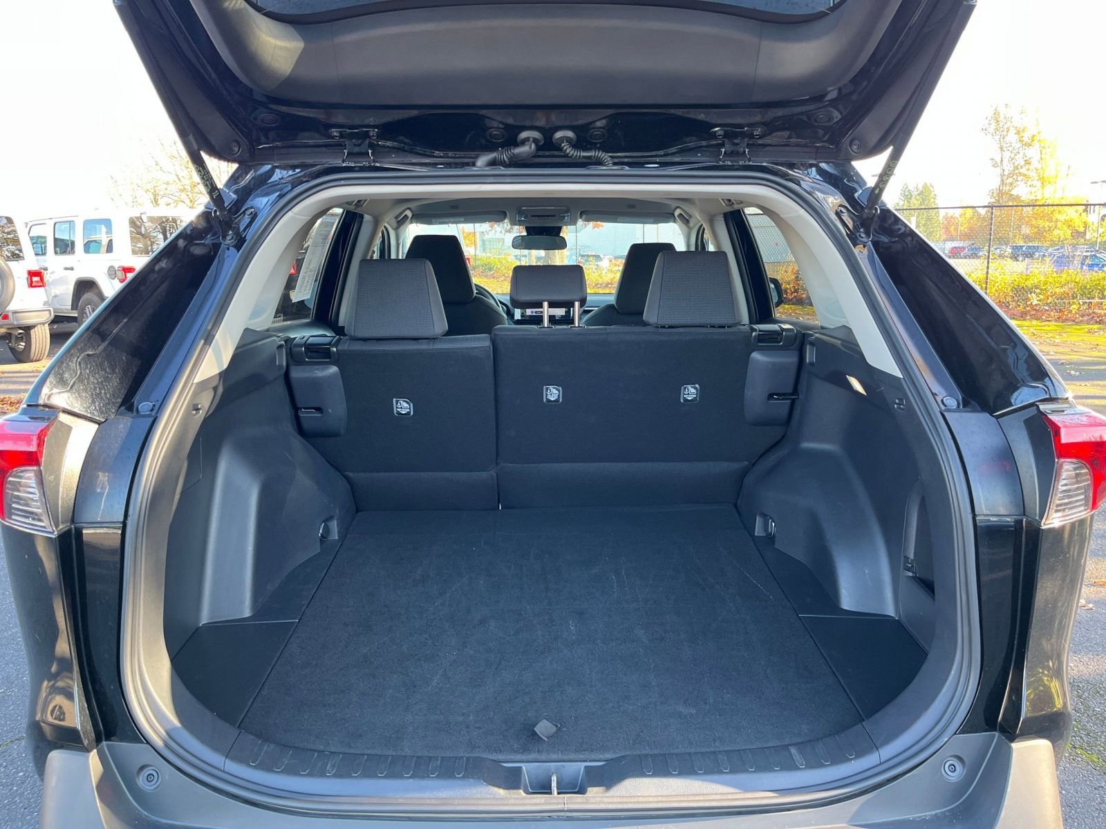 Thumbnail: 2025 Toyota RAV4 - 30