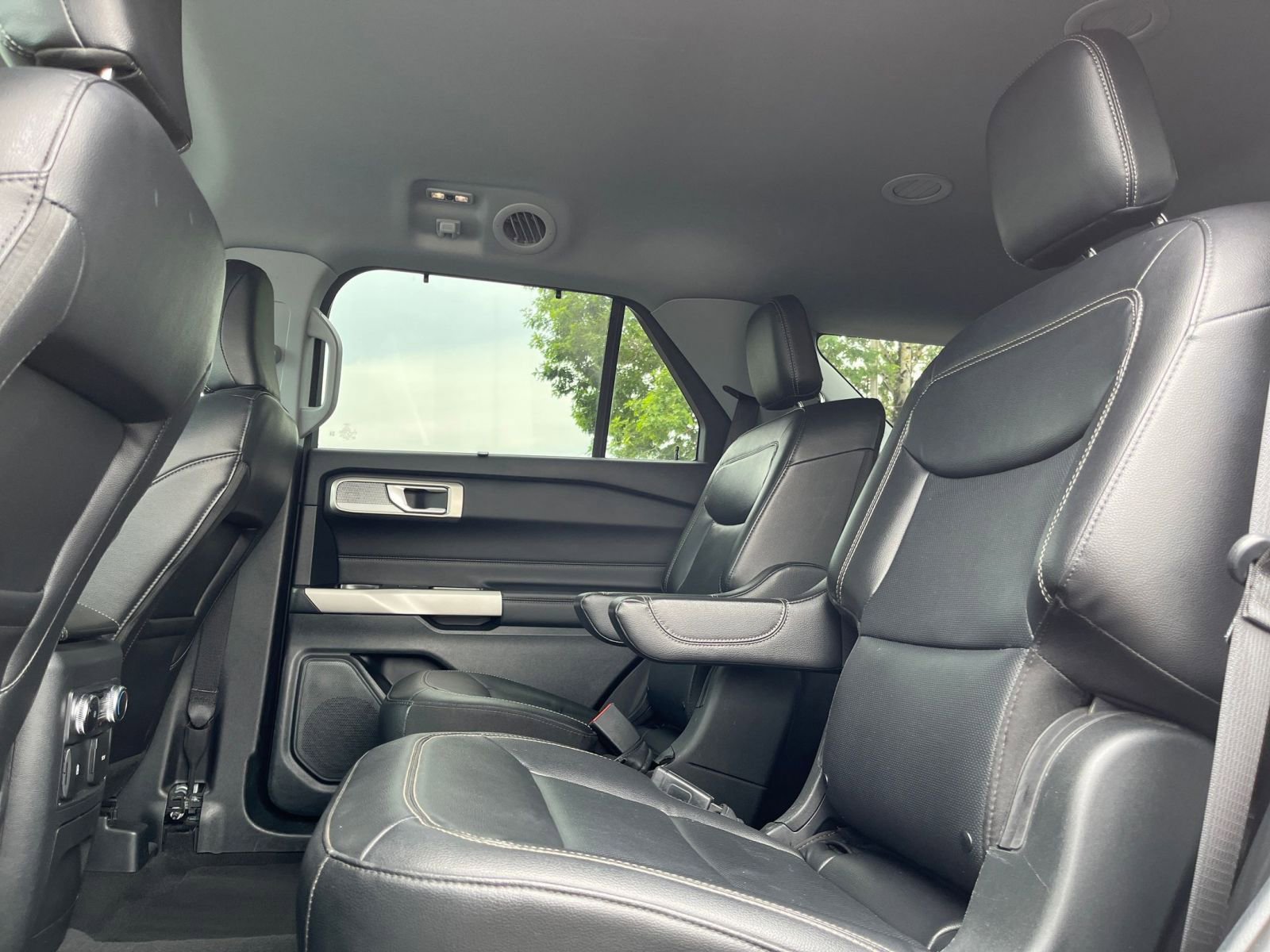 Thumbnail: 2023 Ford Explorer - 28