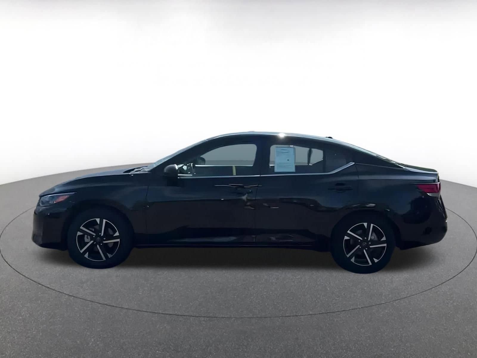 Thumbnail: 2024 Nissan Sentra - 11