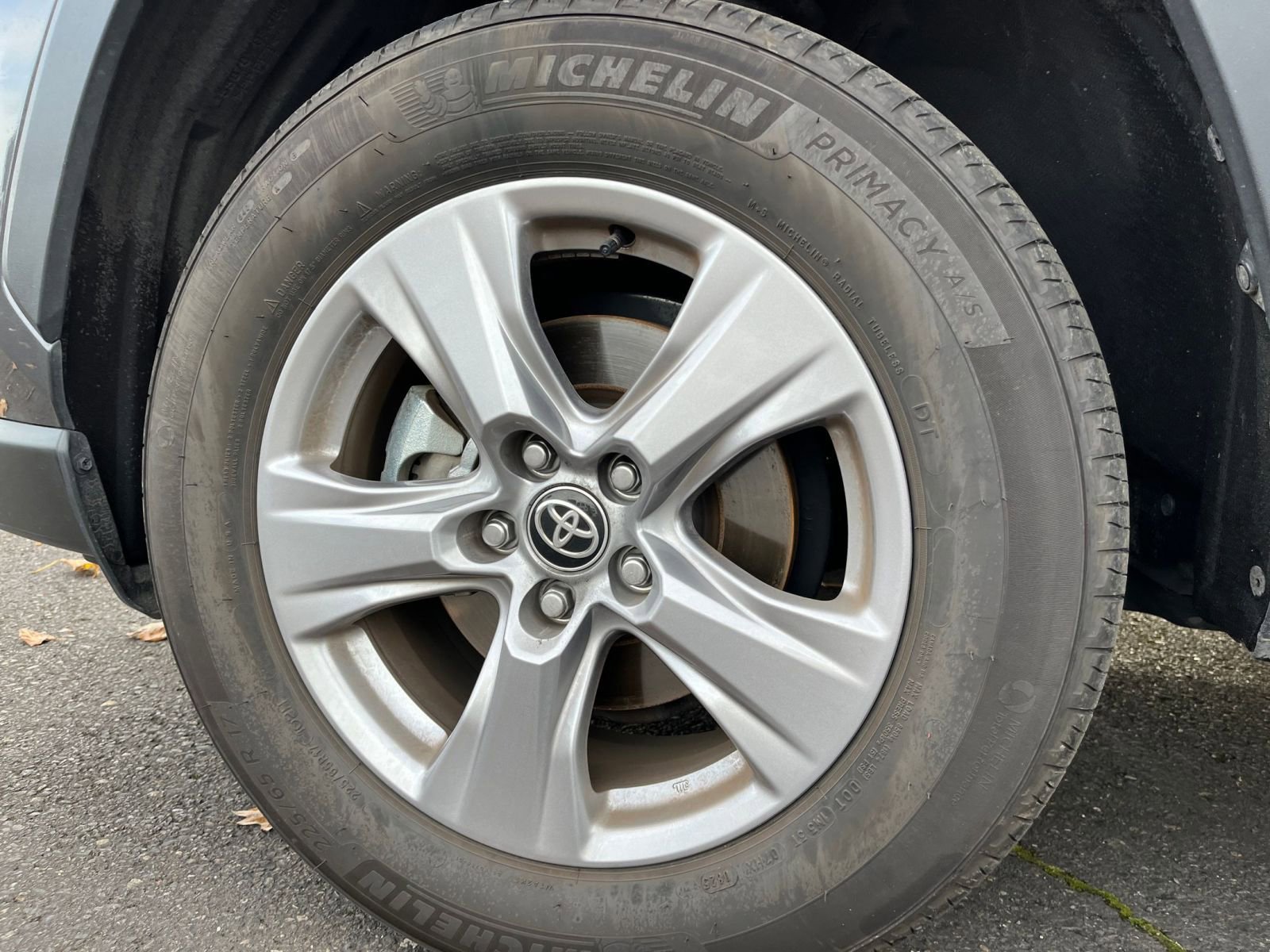 Thumbnail: 2025 Toyota RAV4 - 30