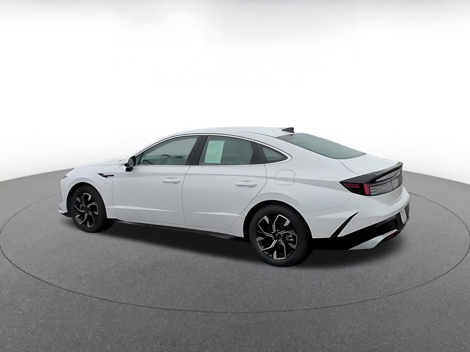 Thumbnail: 2025 Hyundai Sonata - 4