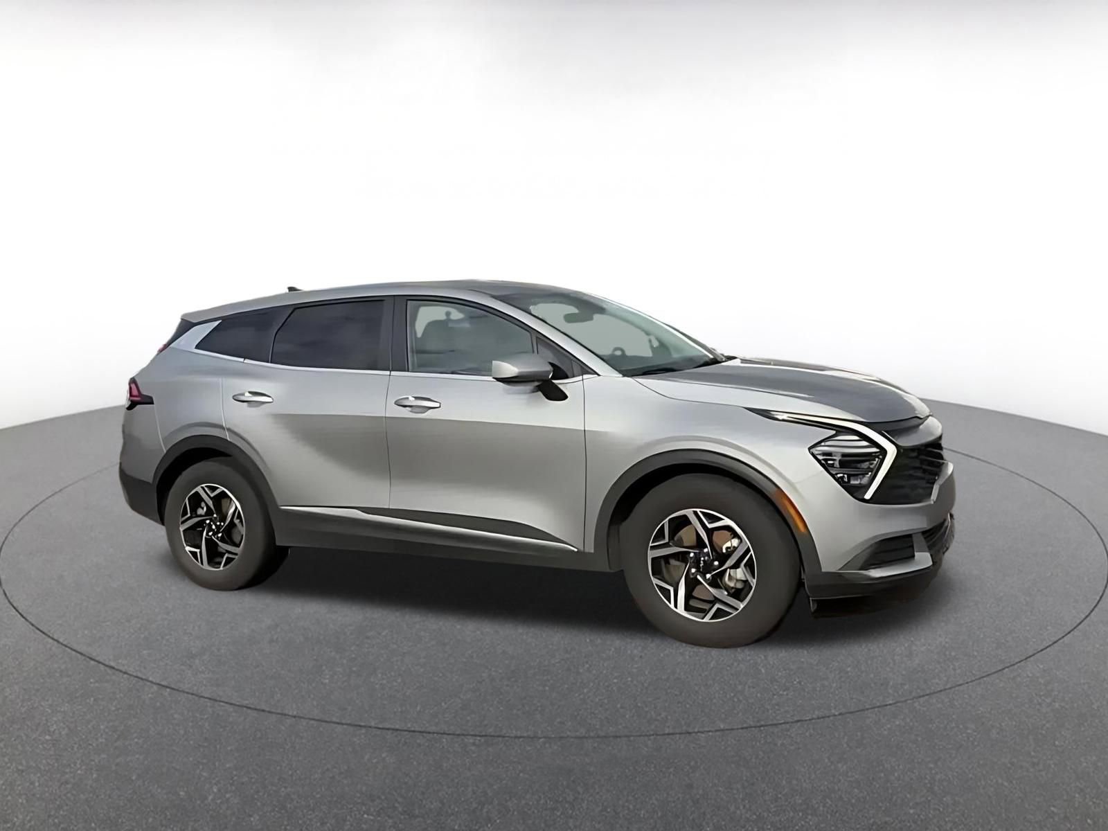 Thumbnail: 2025 Kia Sportage - 2