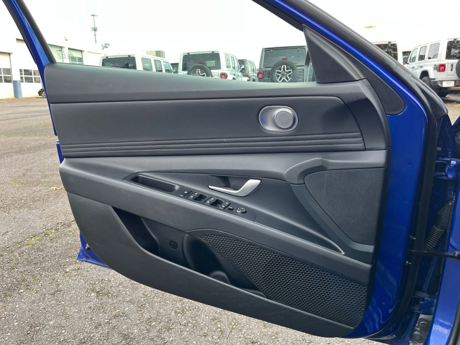 Thumbnail: 2025 Hyundai Elantra - 20