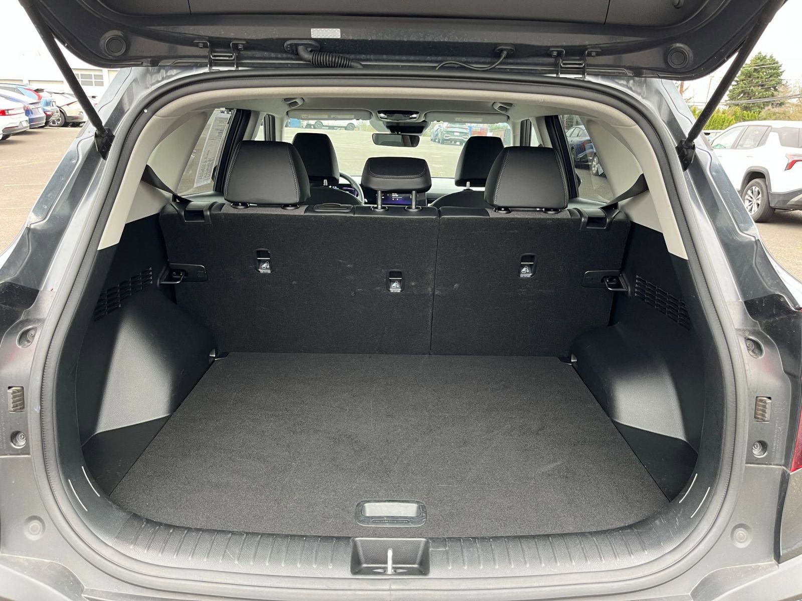 Thumbnail: 2025 Kia Seltos - 32