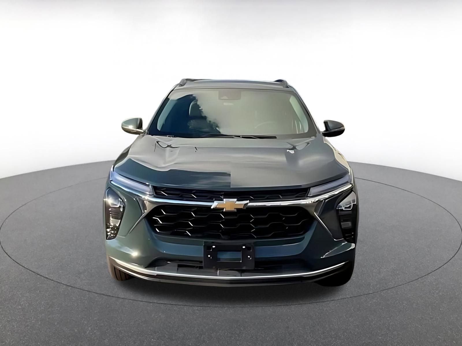 Thumbnail: 2025 Chevrolet Trax - 4