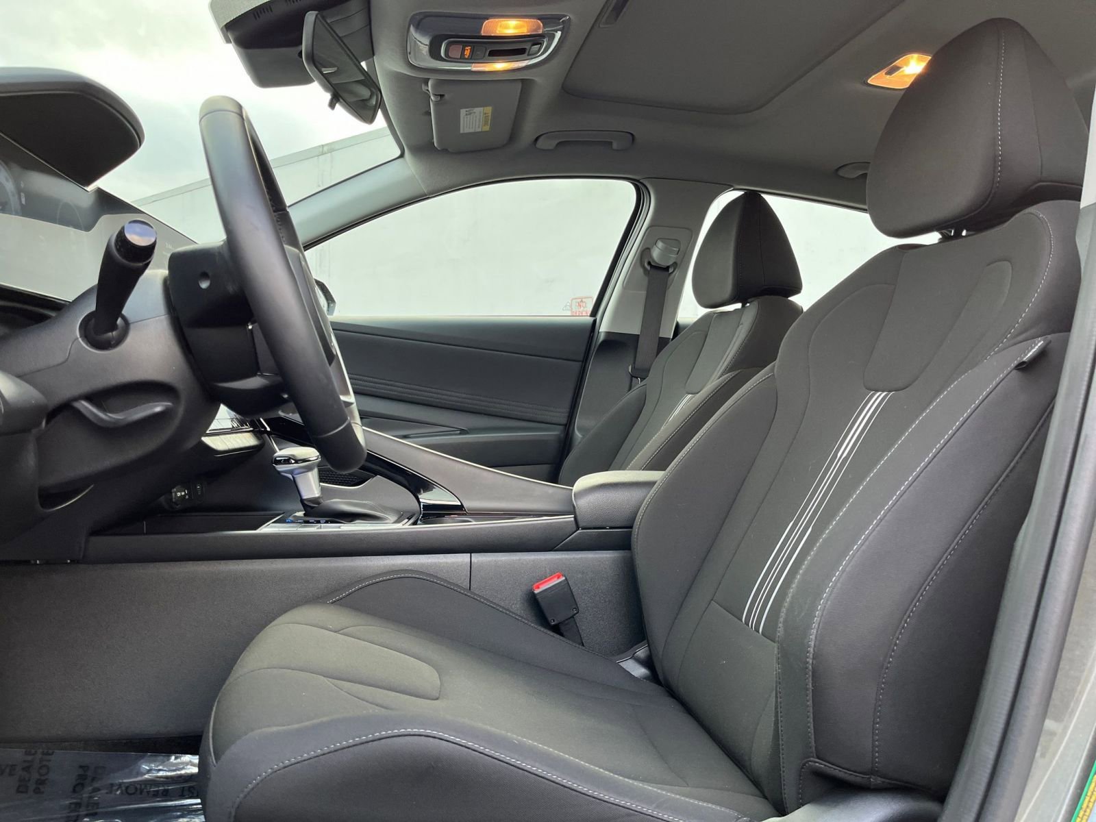 Thumbnail: 2025 Hyundai Elantra - 27