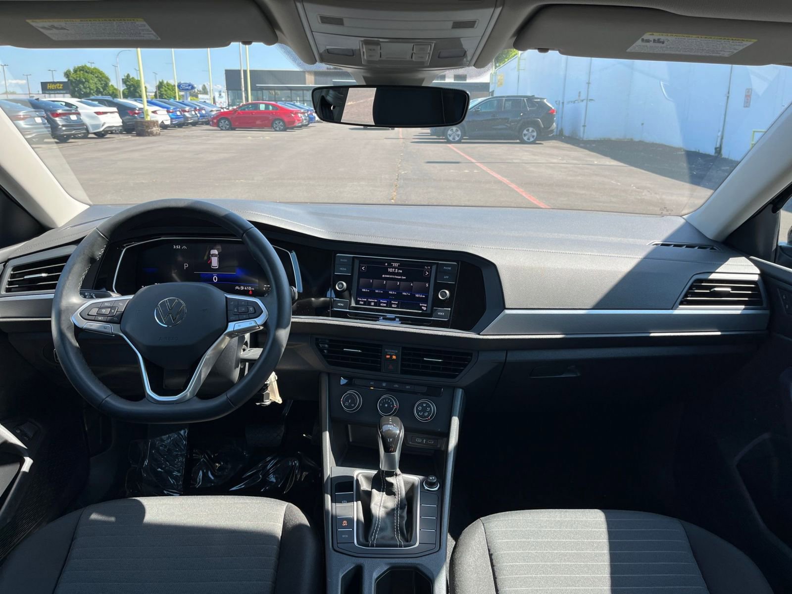 2024 Volkswagen Jetta S 31