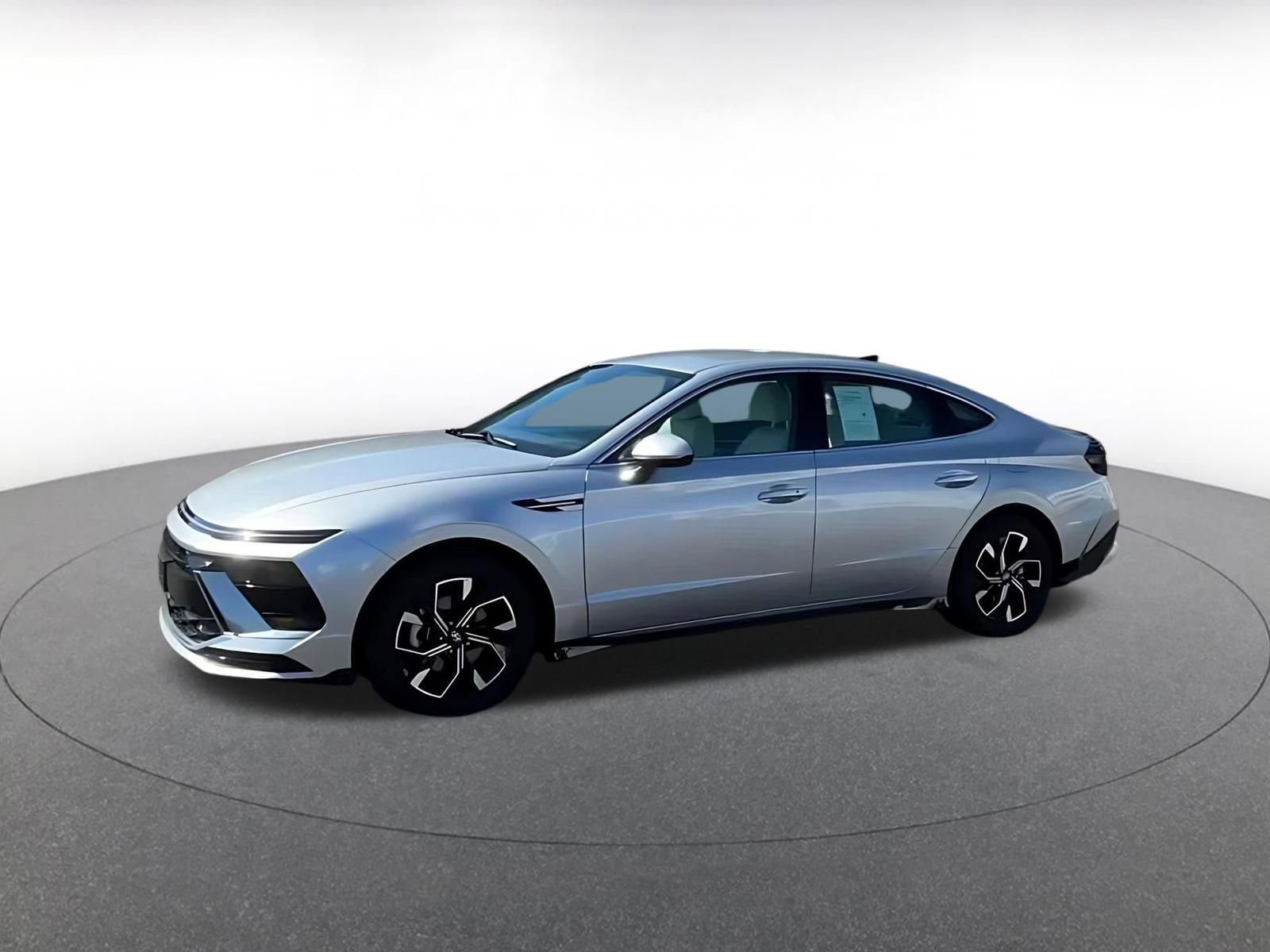 Thumbnail: 2025 Hyundai Sonata - 10