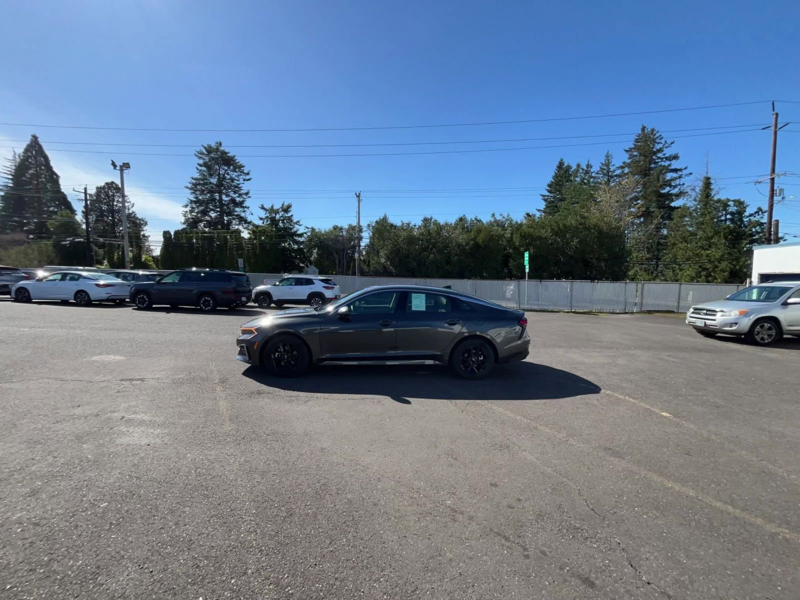 Thumbnail: 2025 Kia K5 - 16