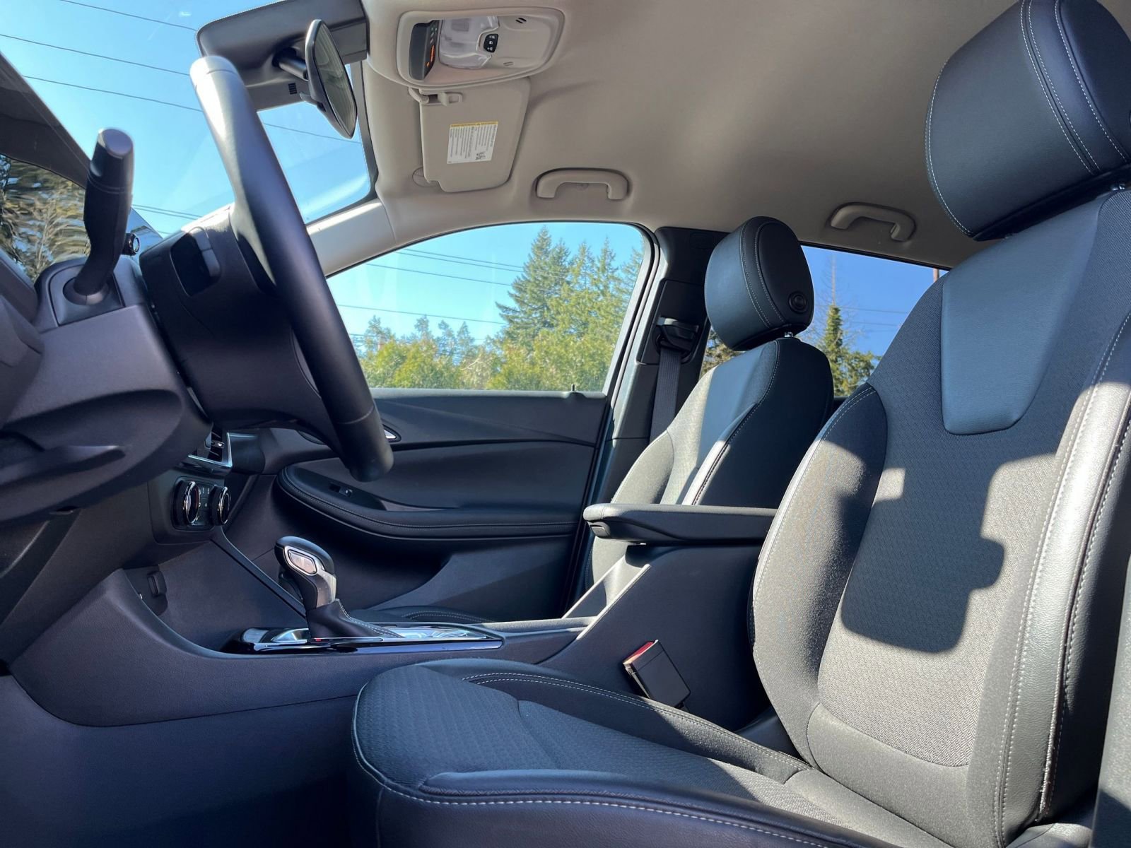 Thumbnail: 2025 Buick Encore GX - 27